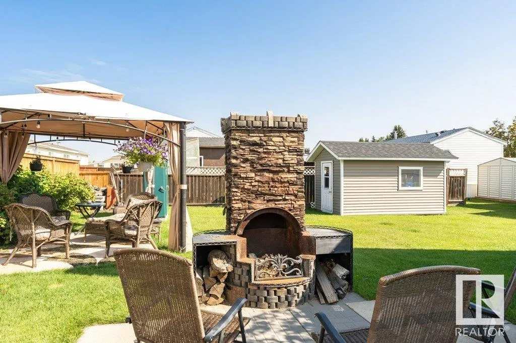 3402 Lakeview Point(e)