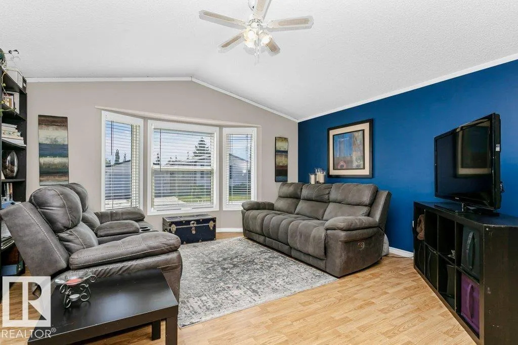 3402 Lakeview Point(e)