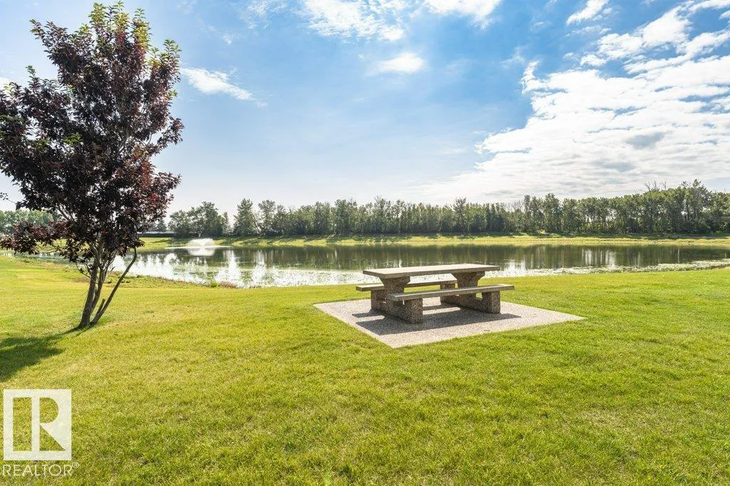 3402 Lakeview Point(e)