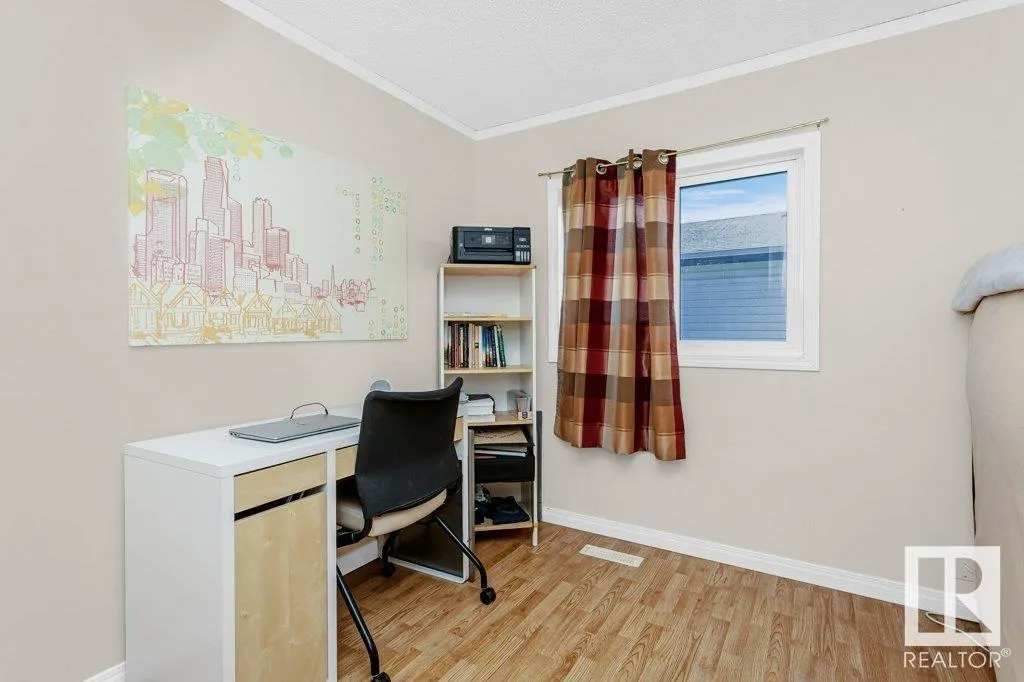 3402 Lakeview Point(e)