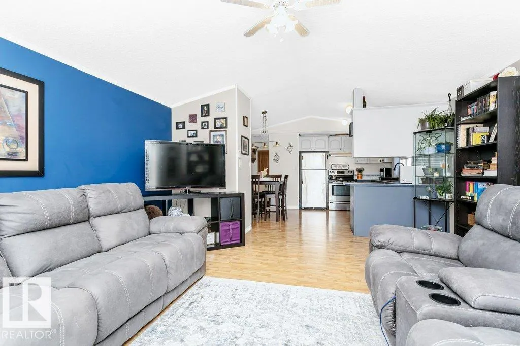 3402 Lakeview Point(e)