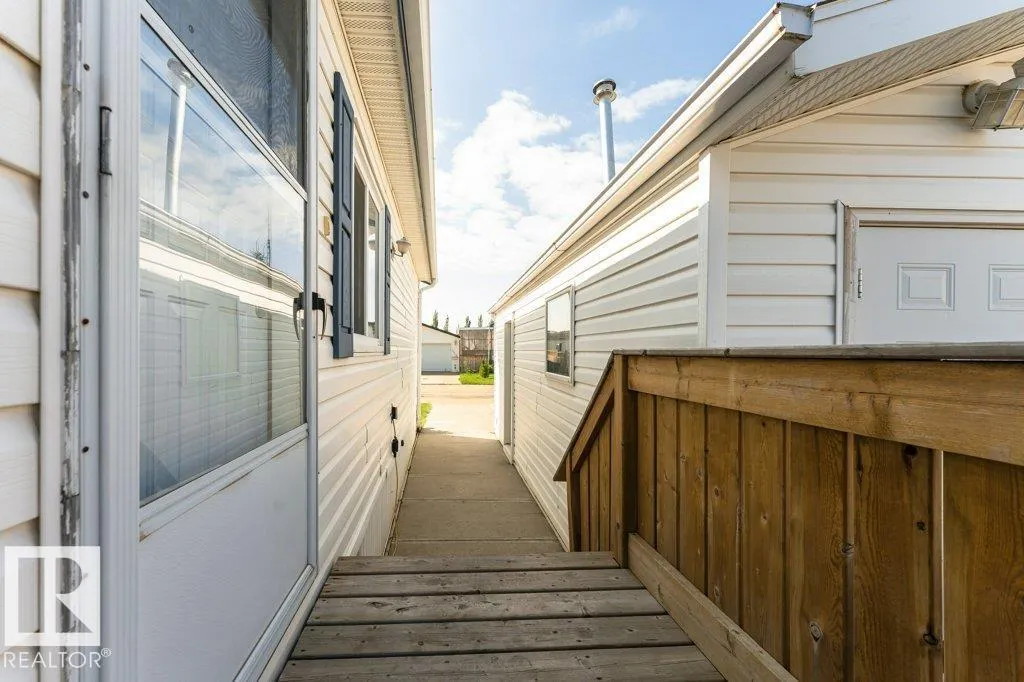 3402 Lakeview Point(e)