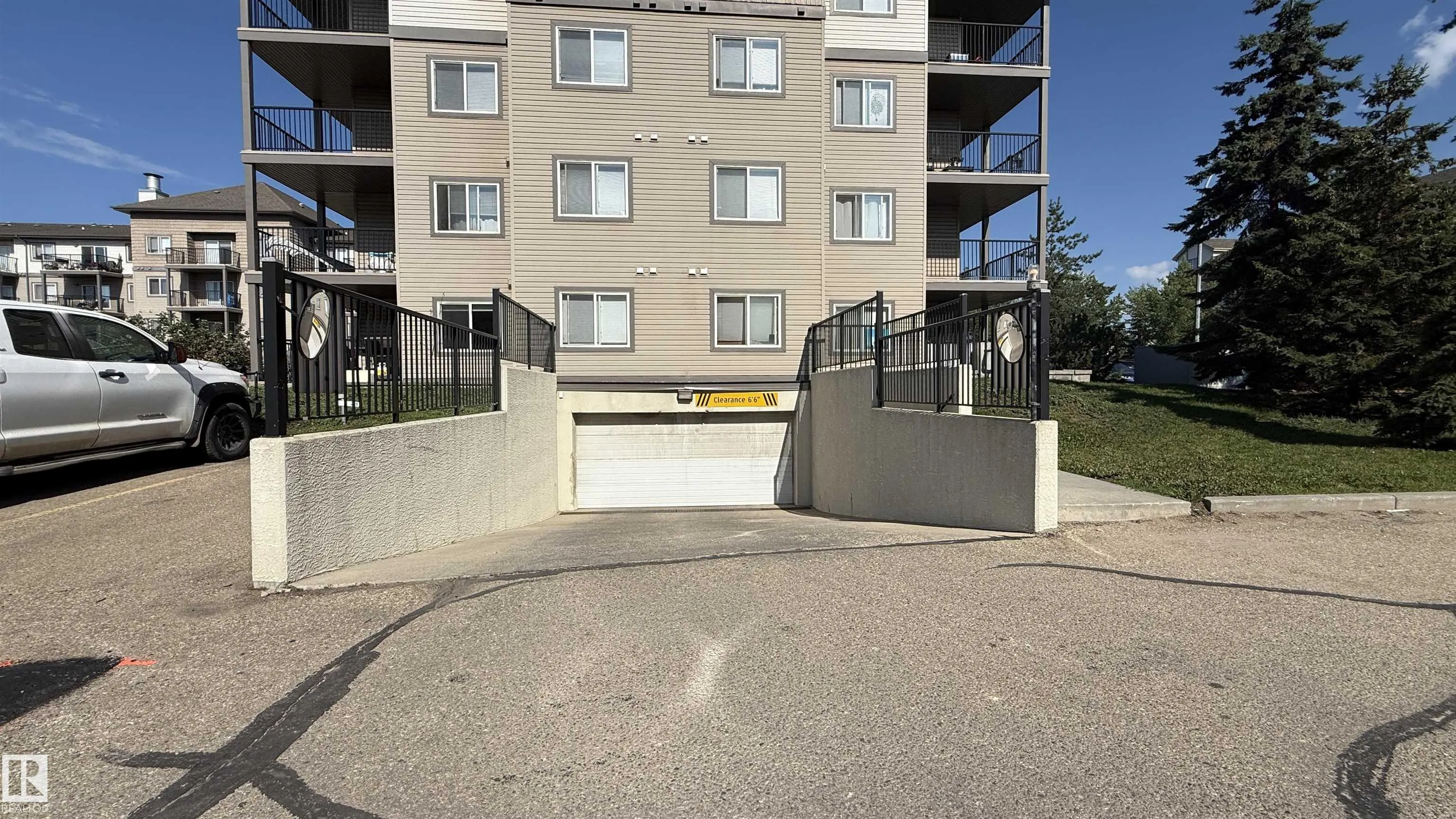 301 CLAREVIEW STATION Drive
