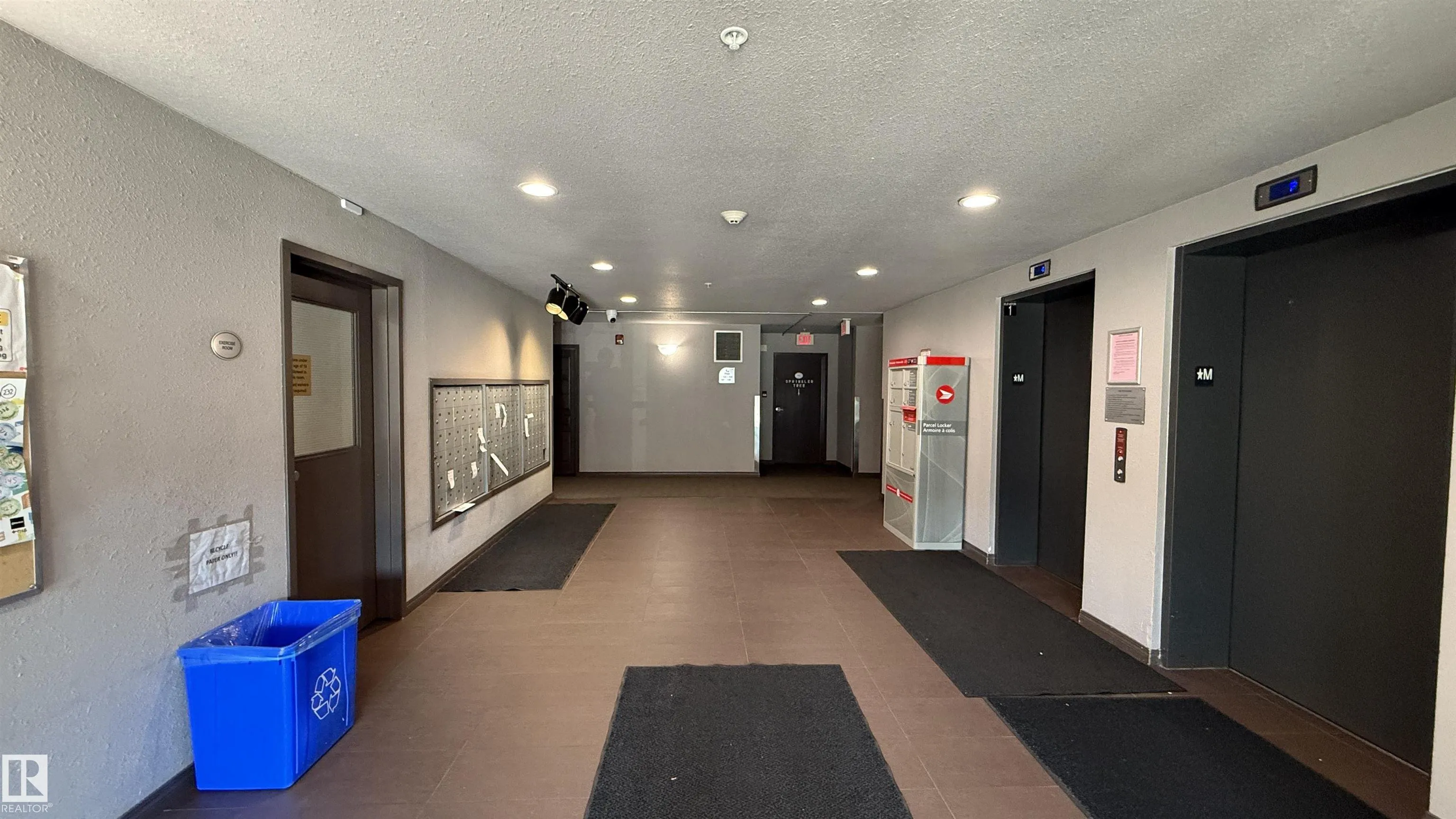 301 CLAREVIEW STATION Drive