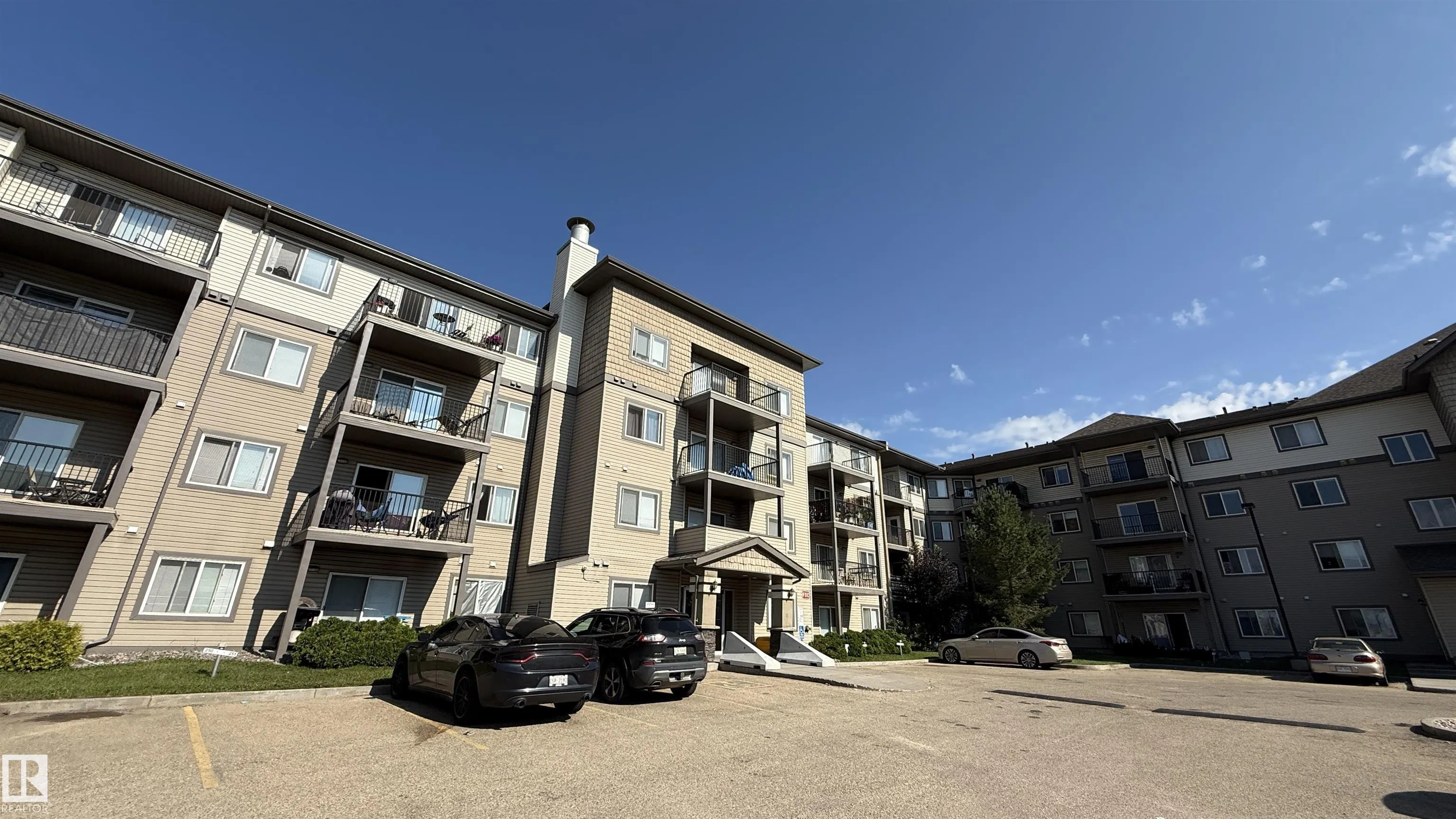 301 CLAREVIEW STATION Drive