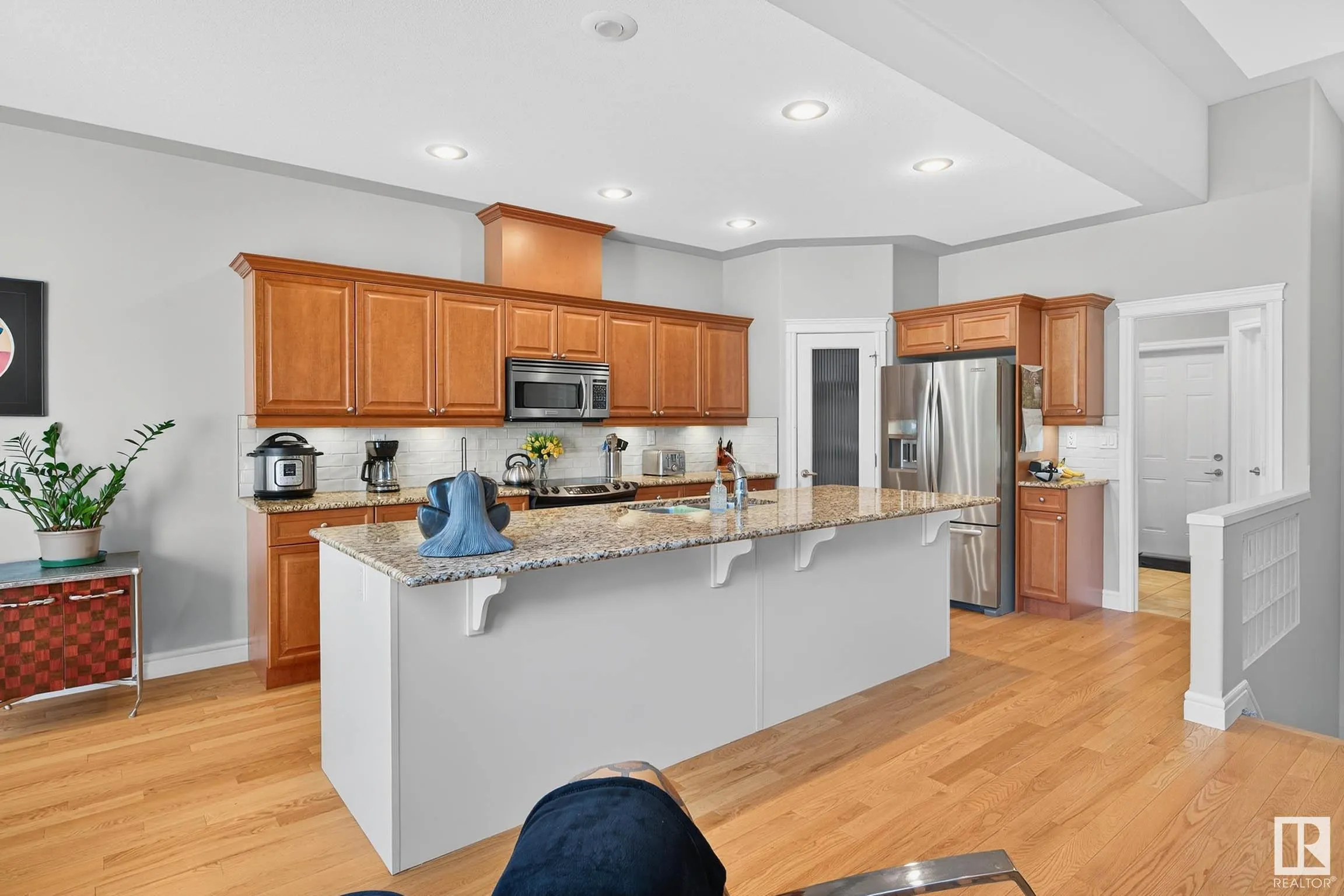 13 OAKCREST Terrace