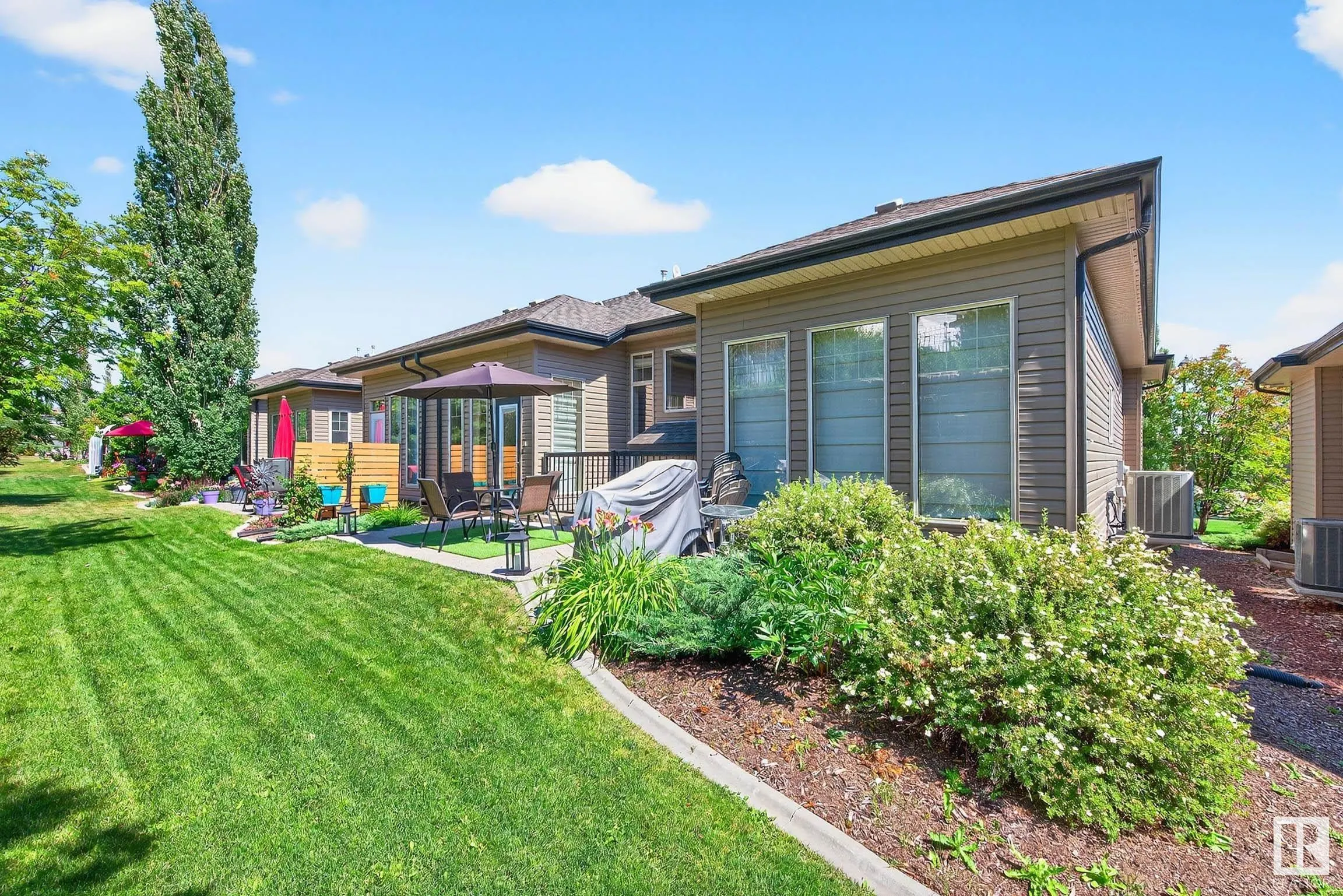 13 OAKCREST Terrace