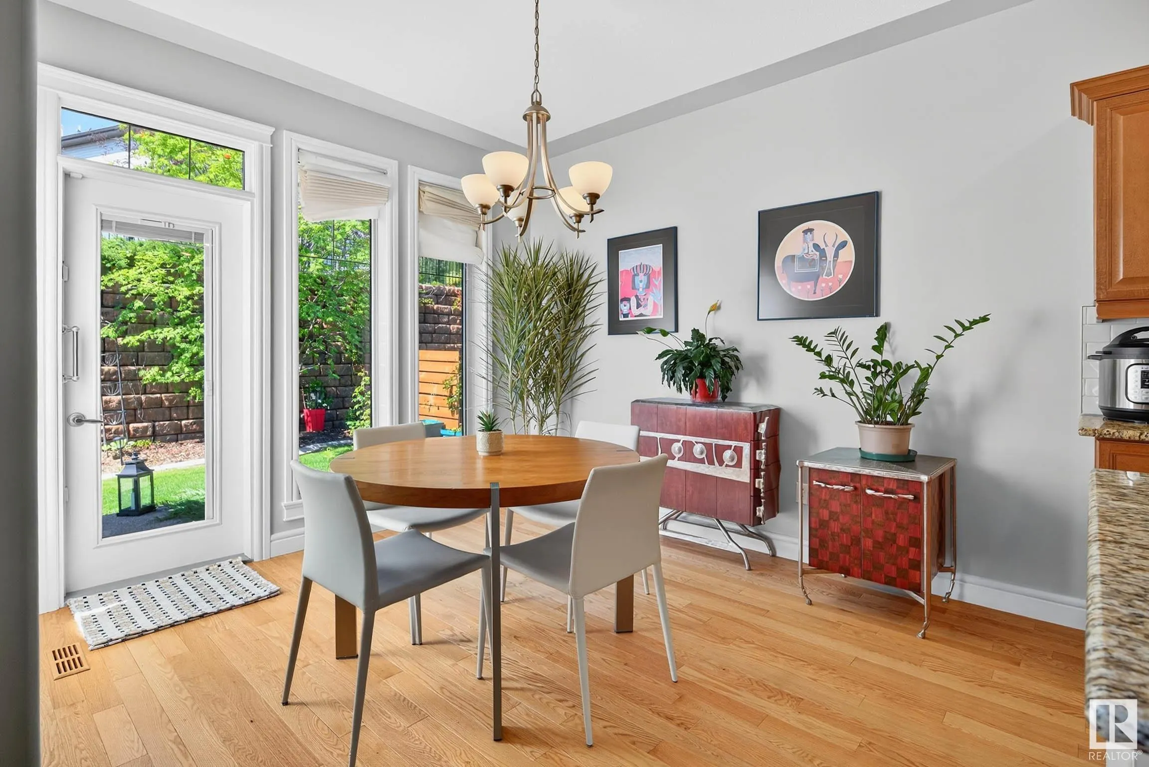 13 OAKCREST Terrace