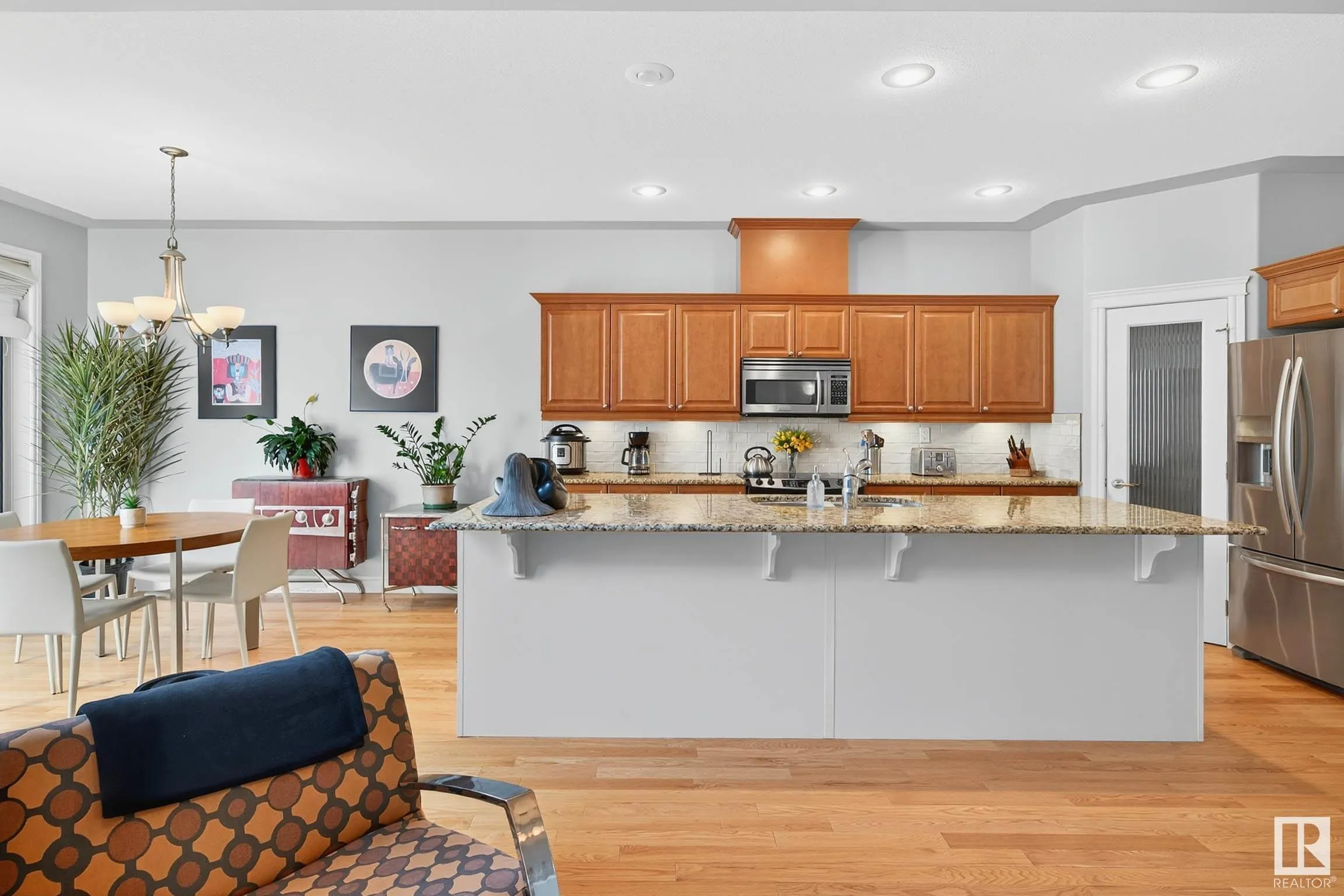 13 OAKCREST Terrace