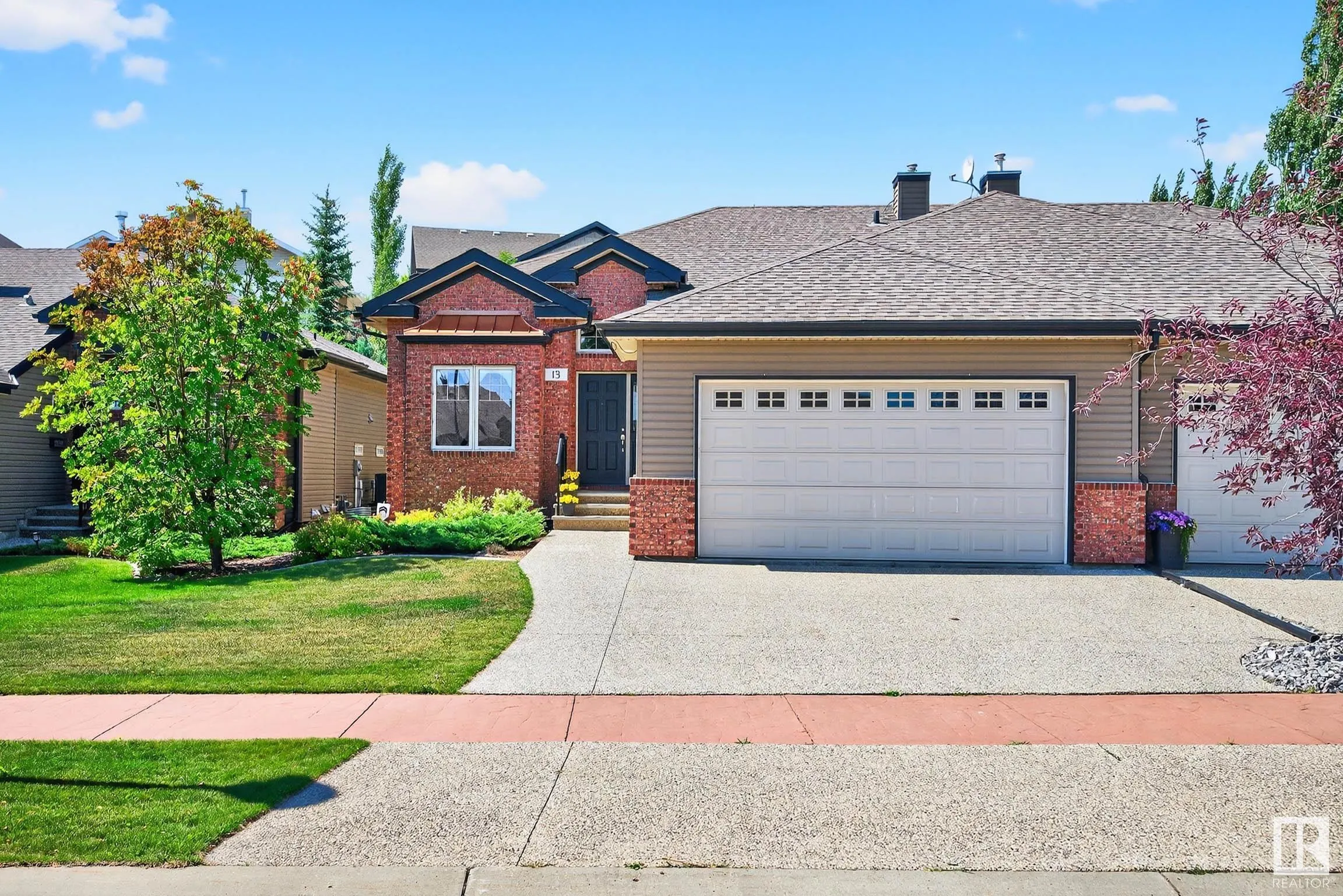 13 OAKCREST Terrace
