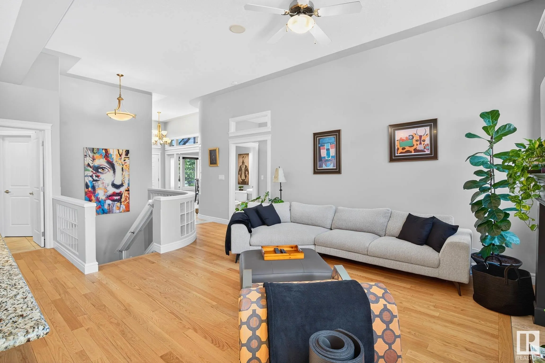 13 OAKCREST Terrace