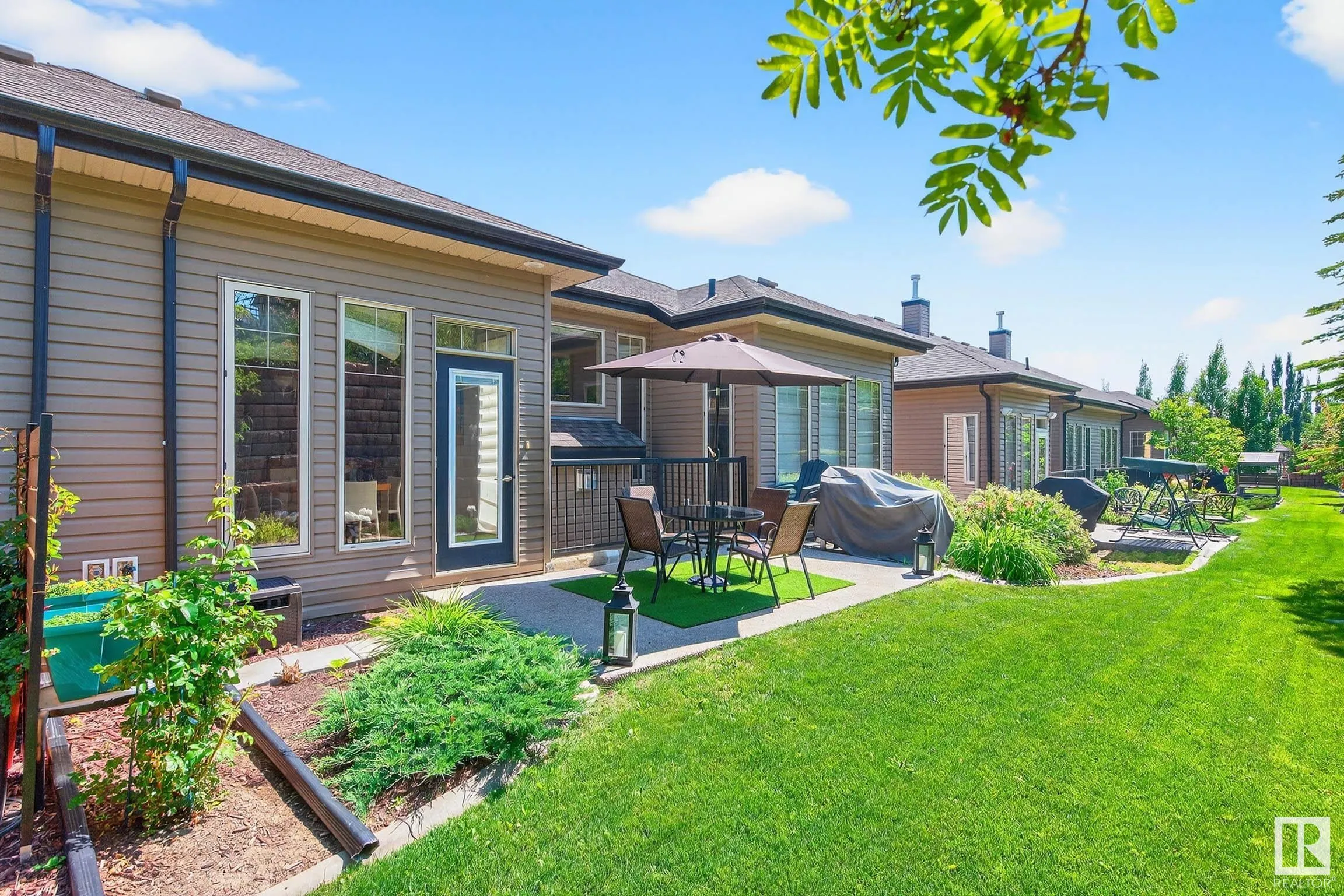 13 OAKCREST Terrace