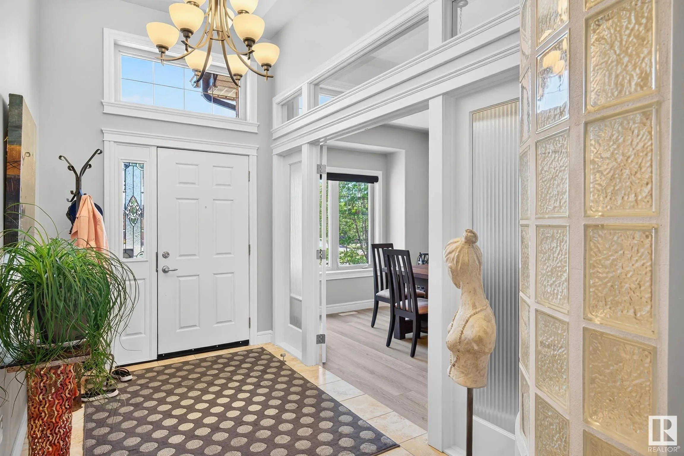 13 OAKCREST Terrace