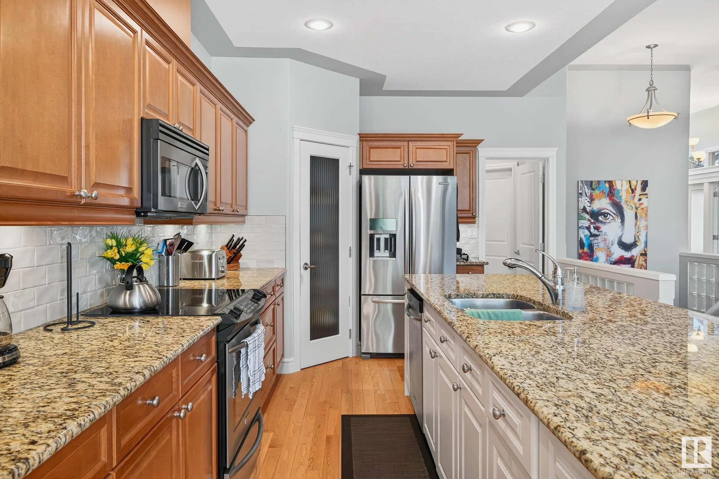 13 OAKCREST Terrace