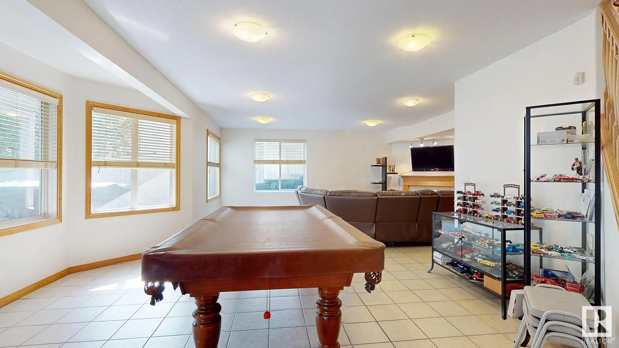 7 KINGSBURY Crescent