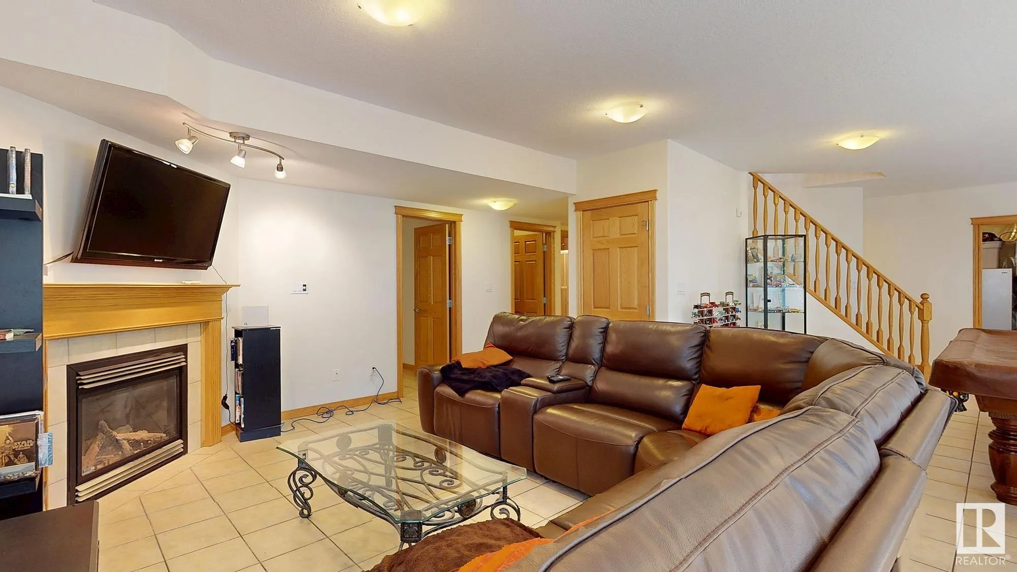 7 KINGSBURY Crescent