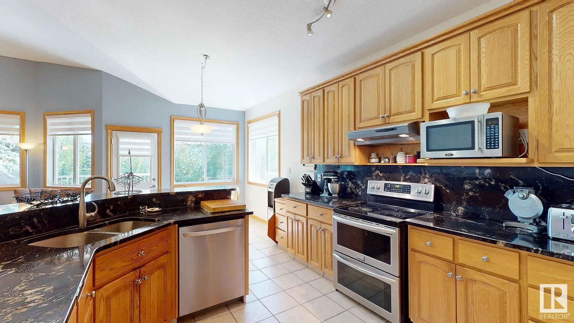 7 KINGSBURY Crescent