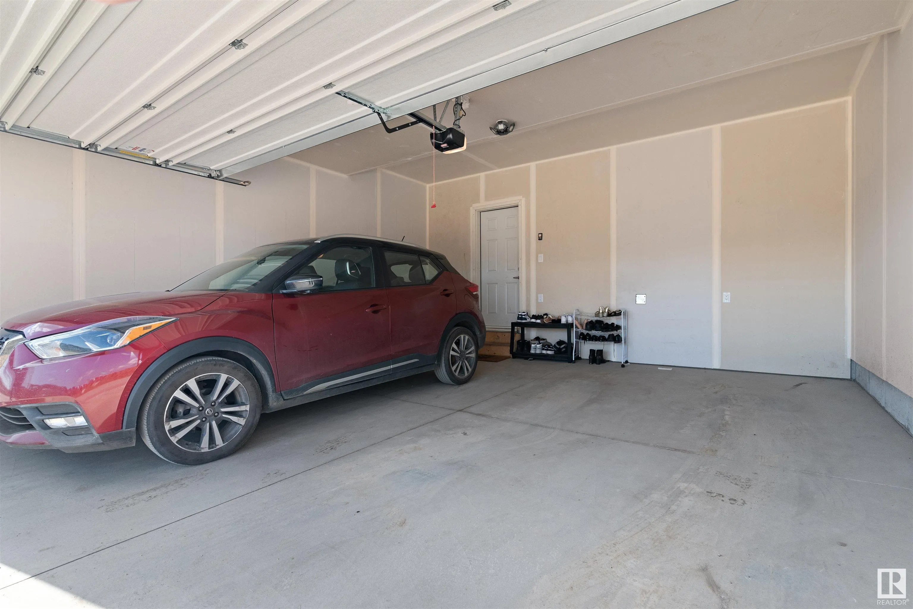 1056 Crestview TC