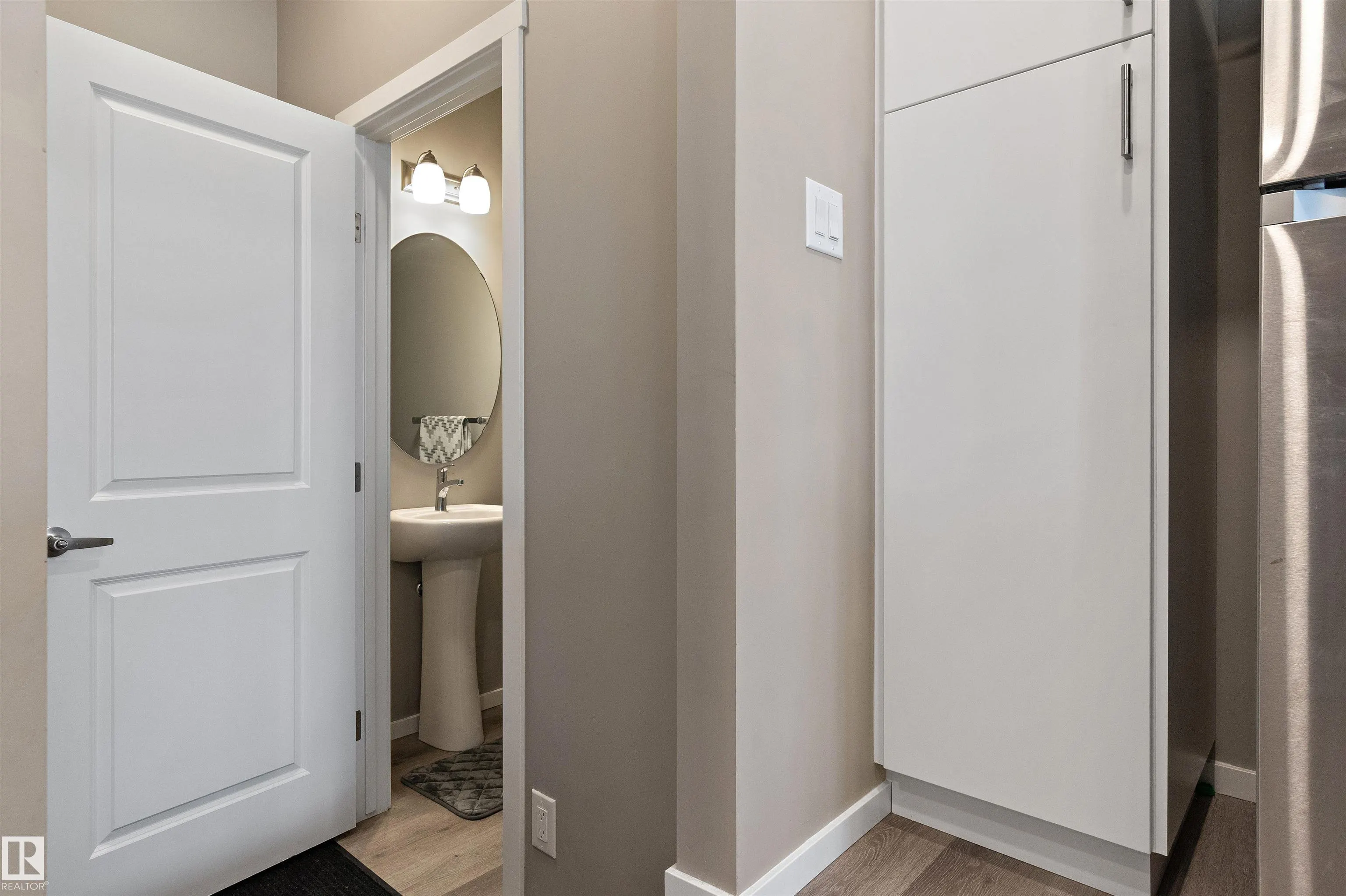1056 Crestview TC