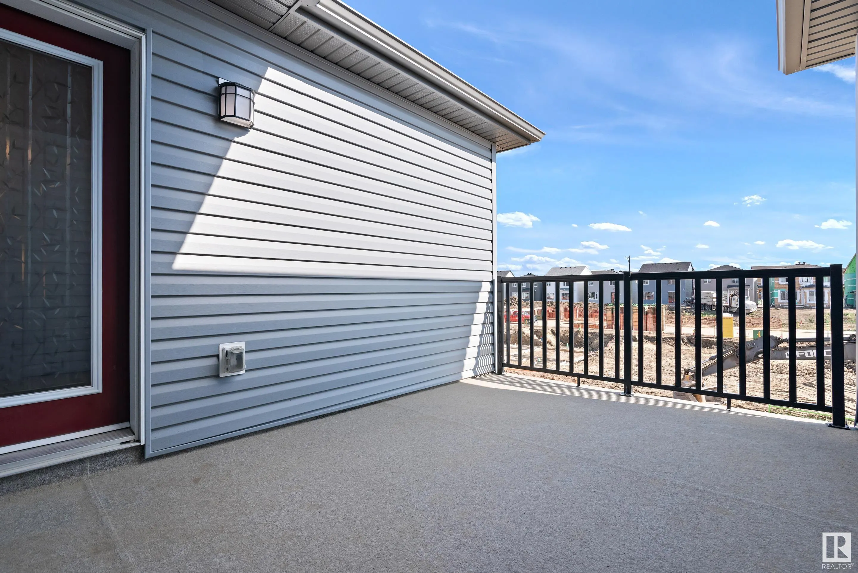 1056 Crestview TC