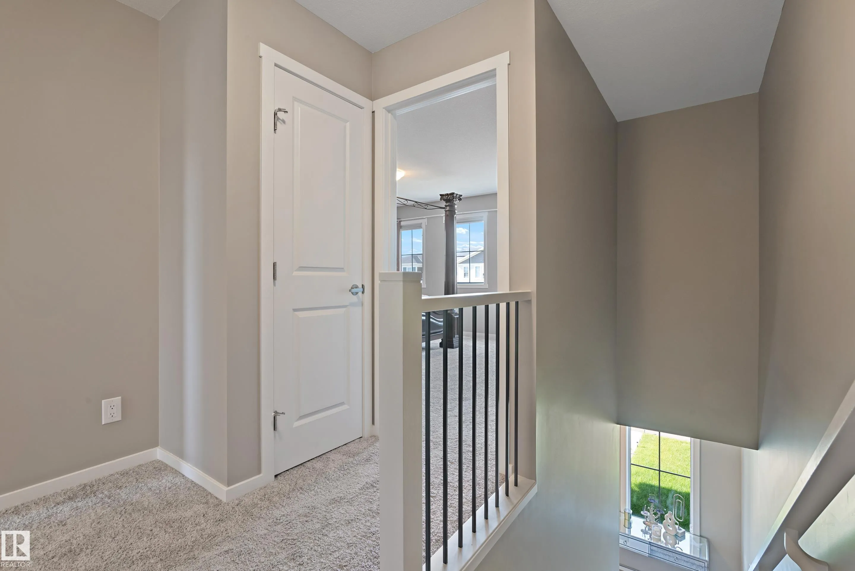 1056 Crestview TC