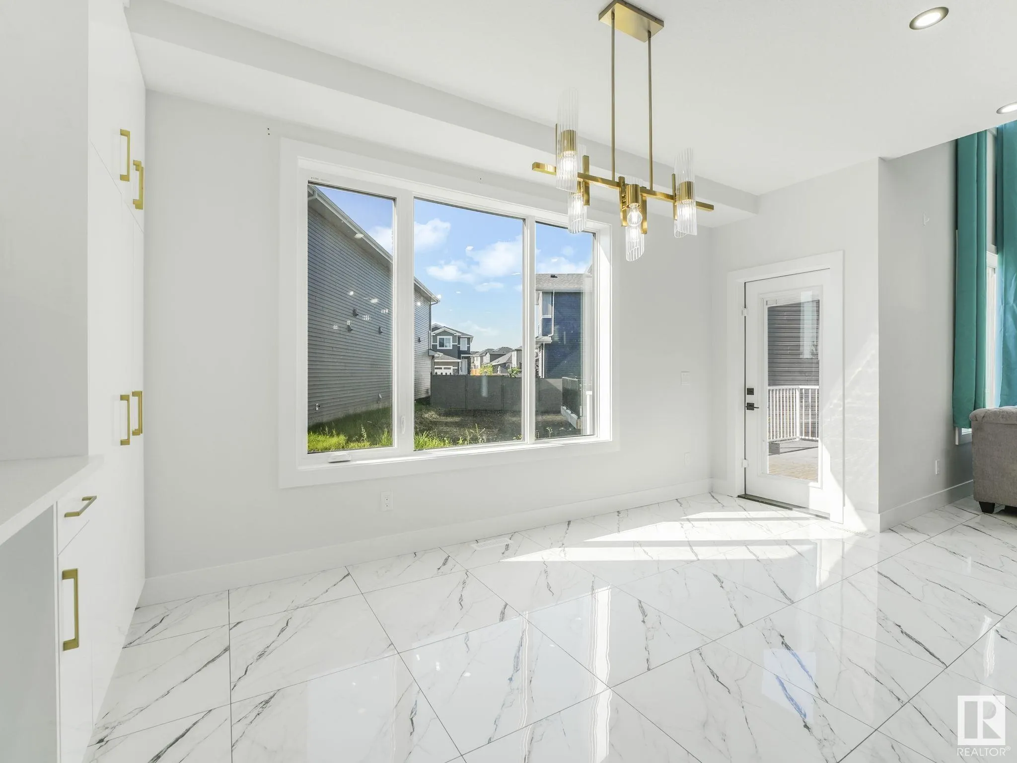 5804 SOLEIL Boulevard