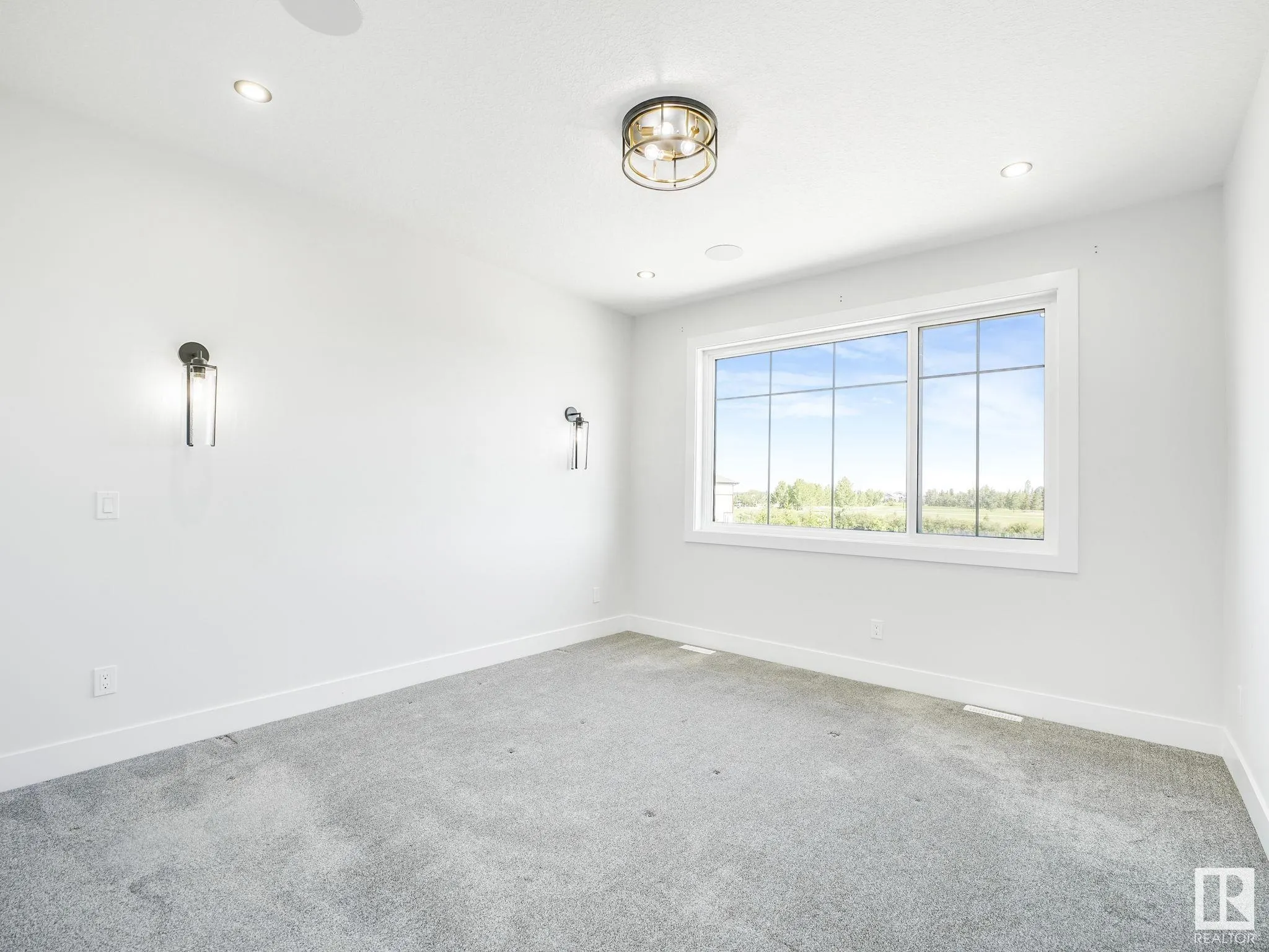 5804 SOLEIL Boulevard