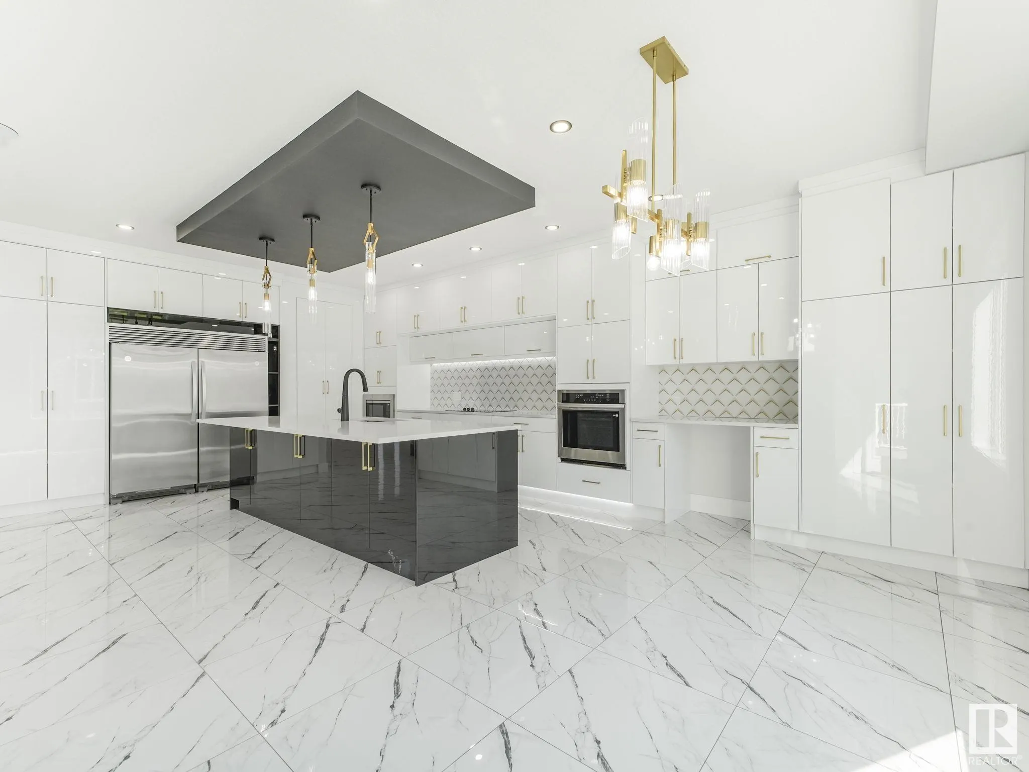 5804 SOLEIL Boulevard
