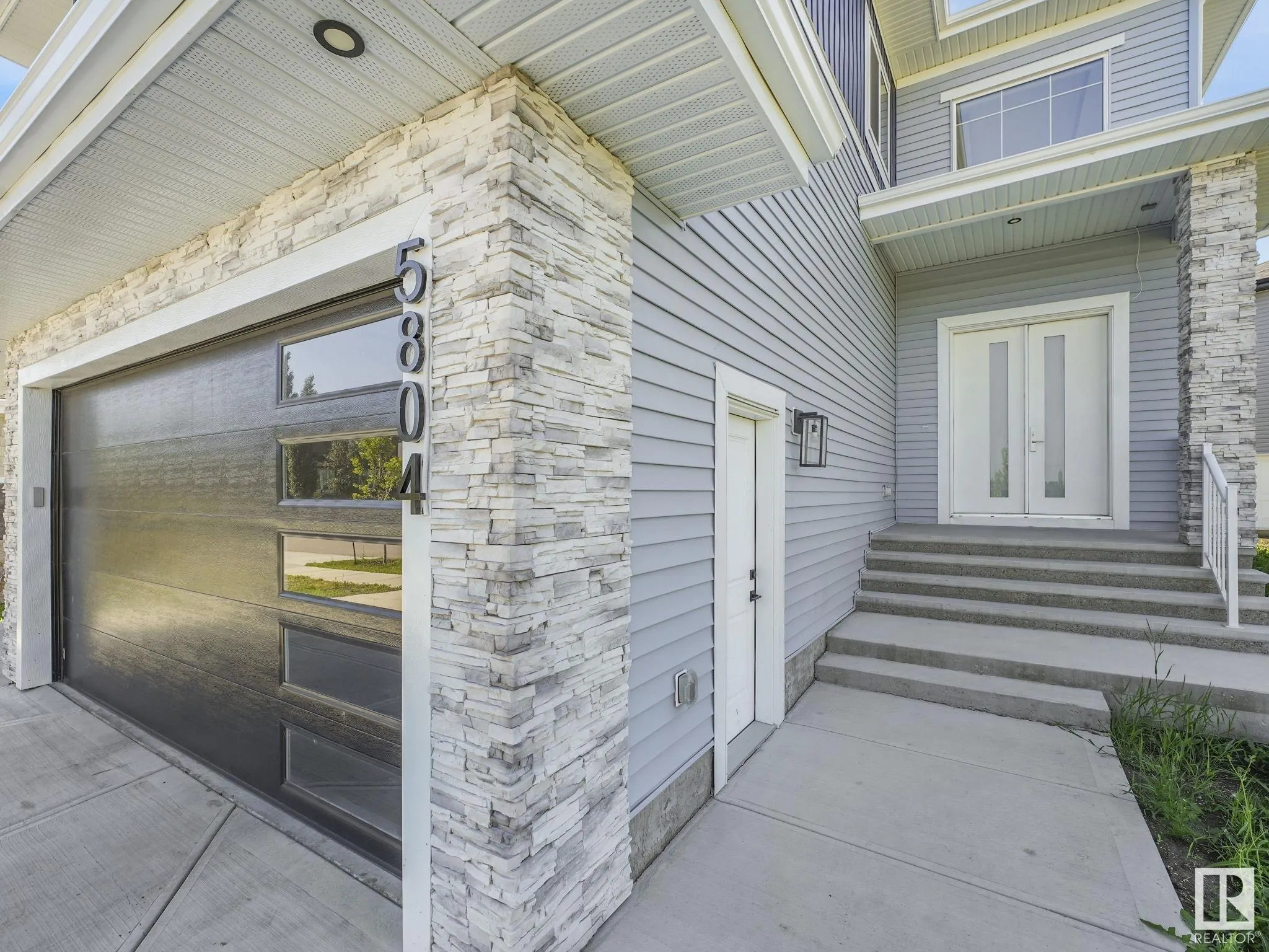 5804 SOLEIL Boulevard