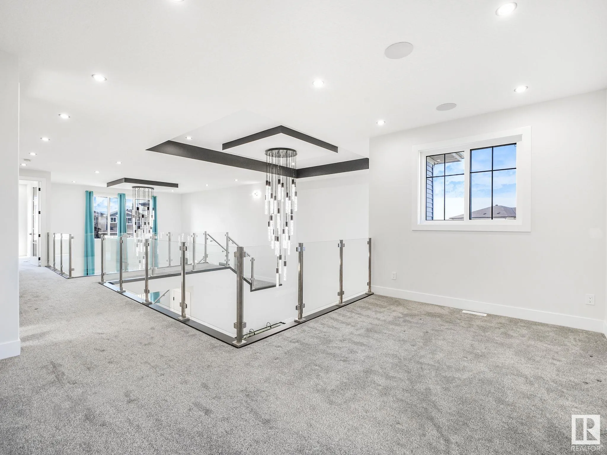 5804 SOLEIL Boulevard