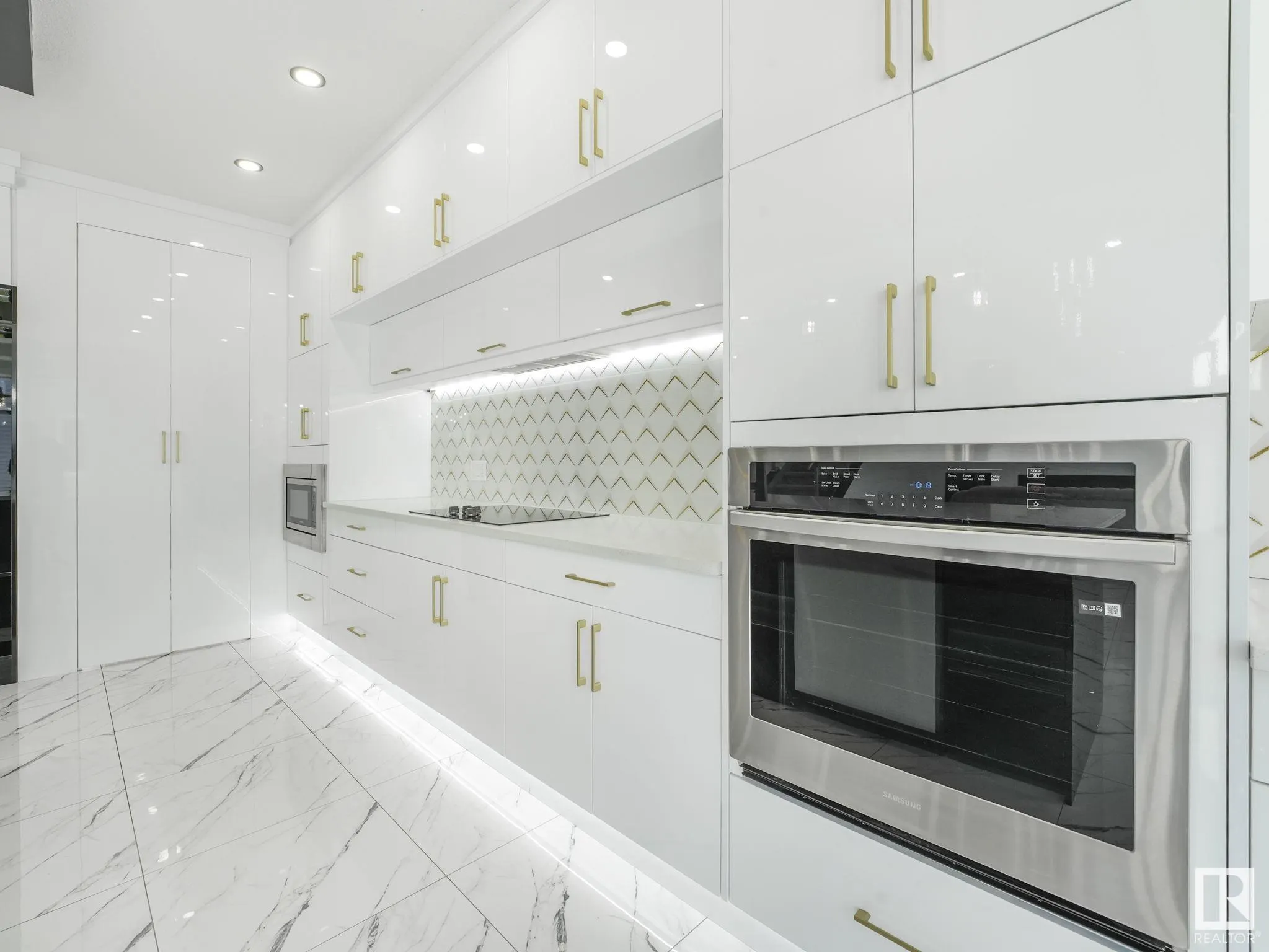 5804 SOLEIL Boulevard
