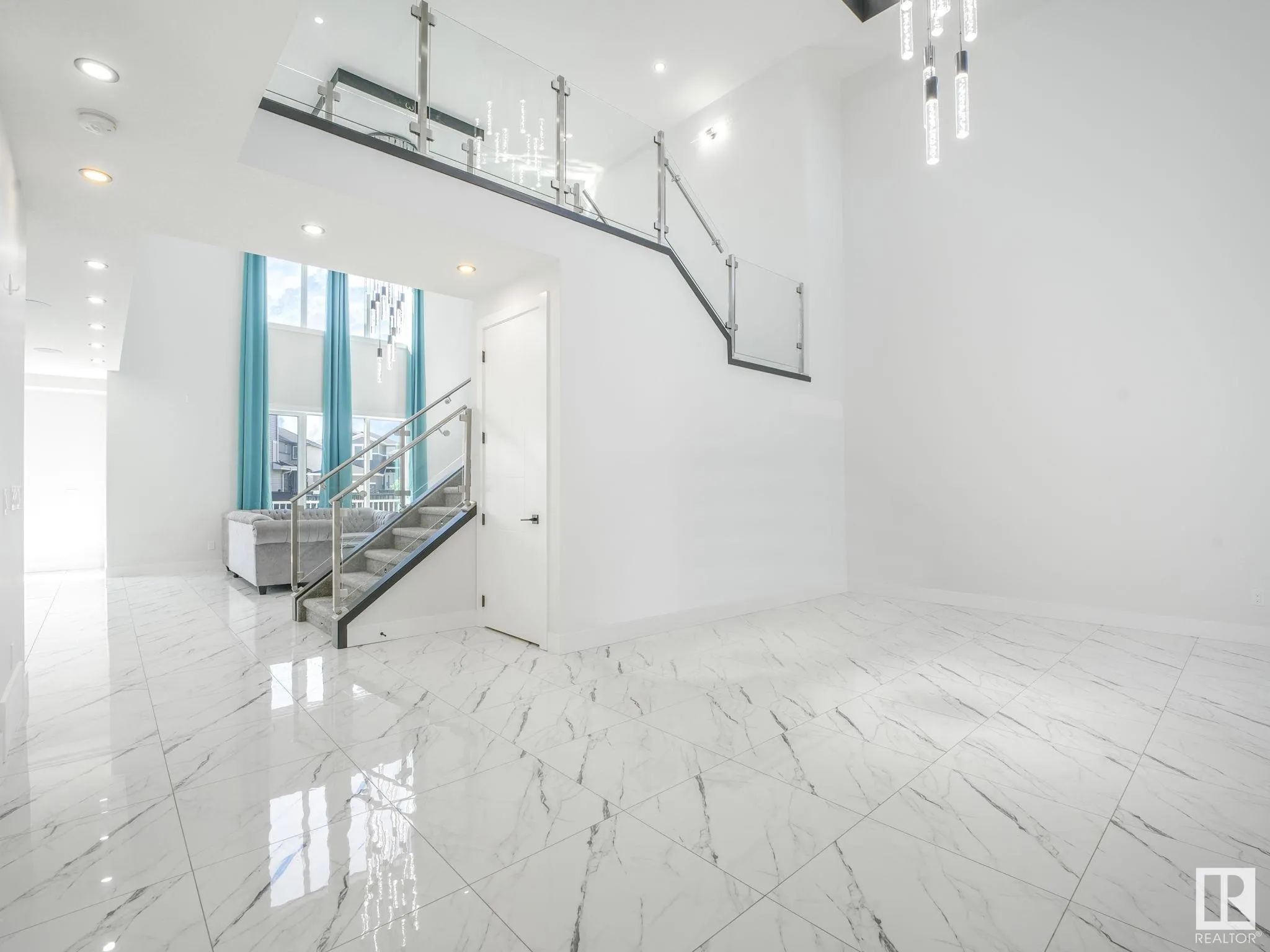 5804 SOLEIL Boulevard