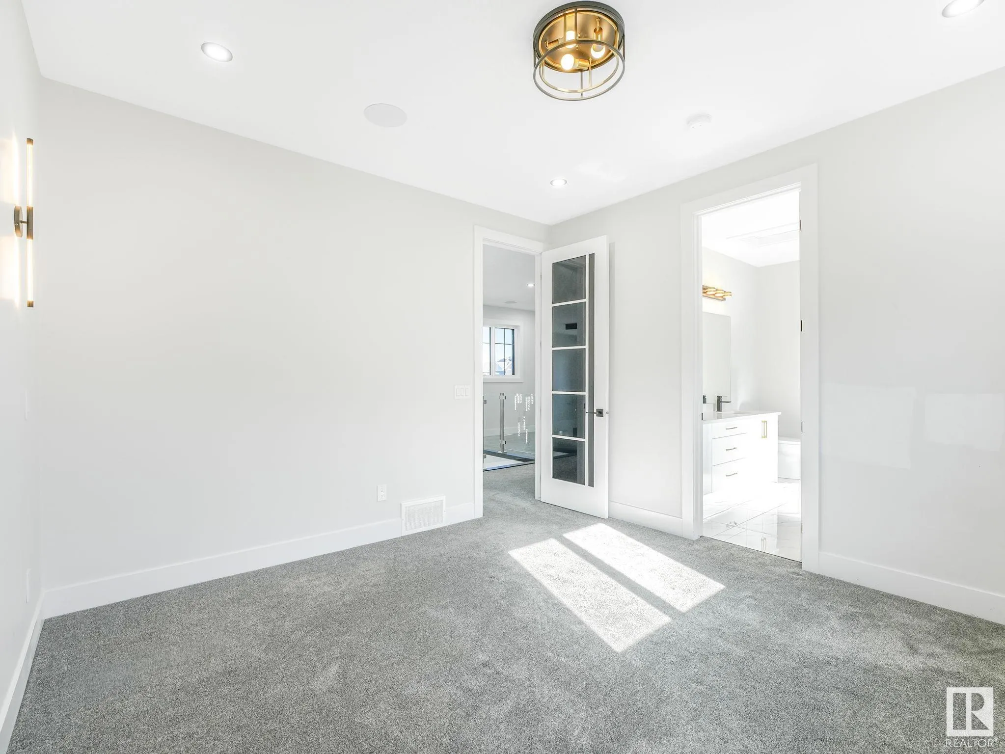 5804 SOLEIL Boulevard