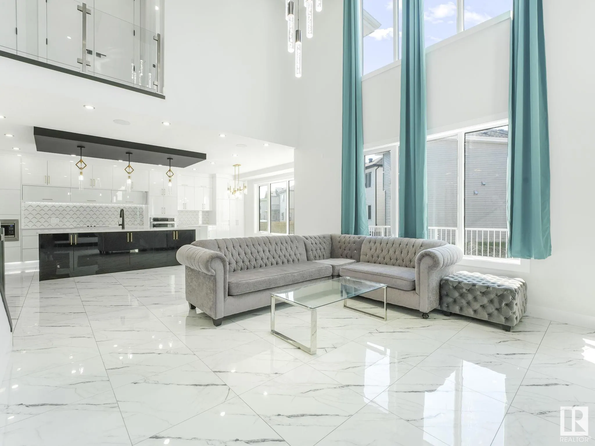 5804 SOLEIL Boulevard