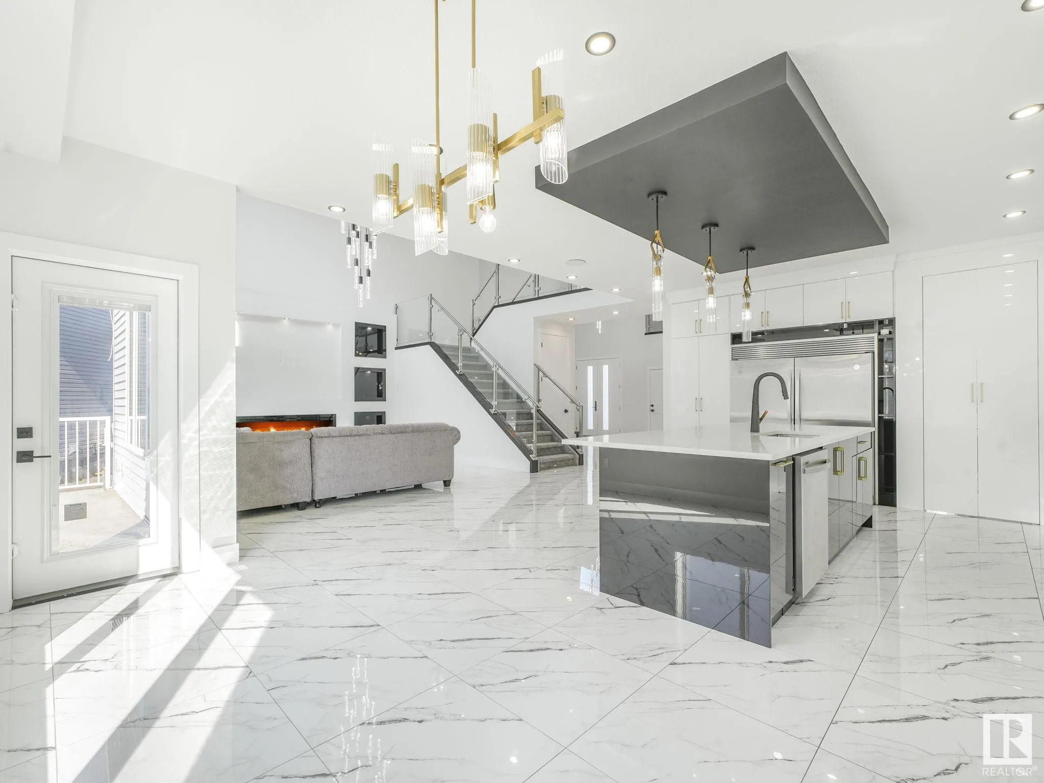 5804 SOLEIL Boulevard