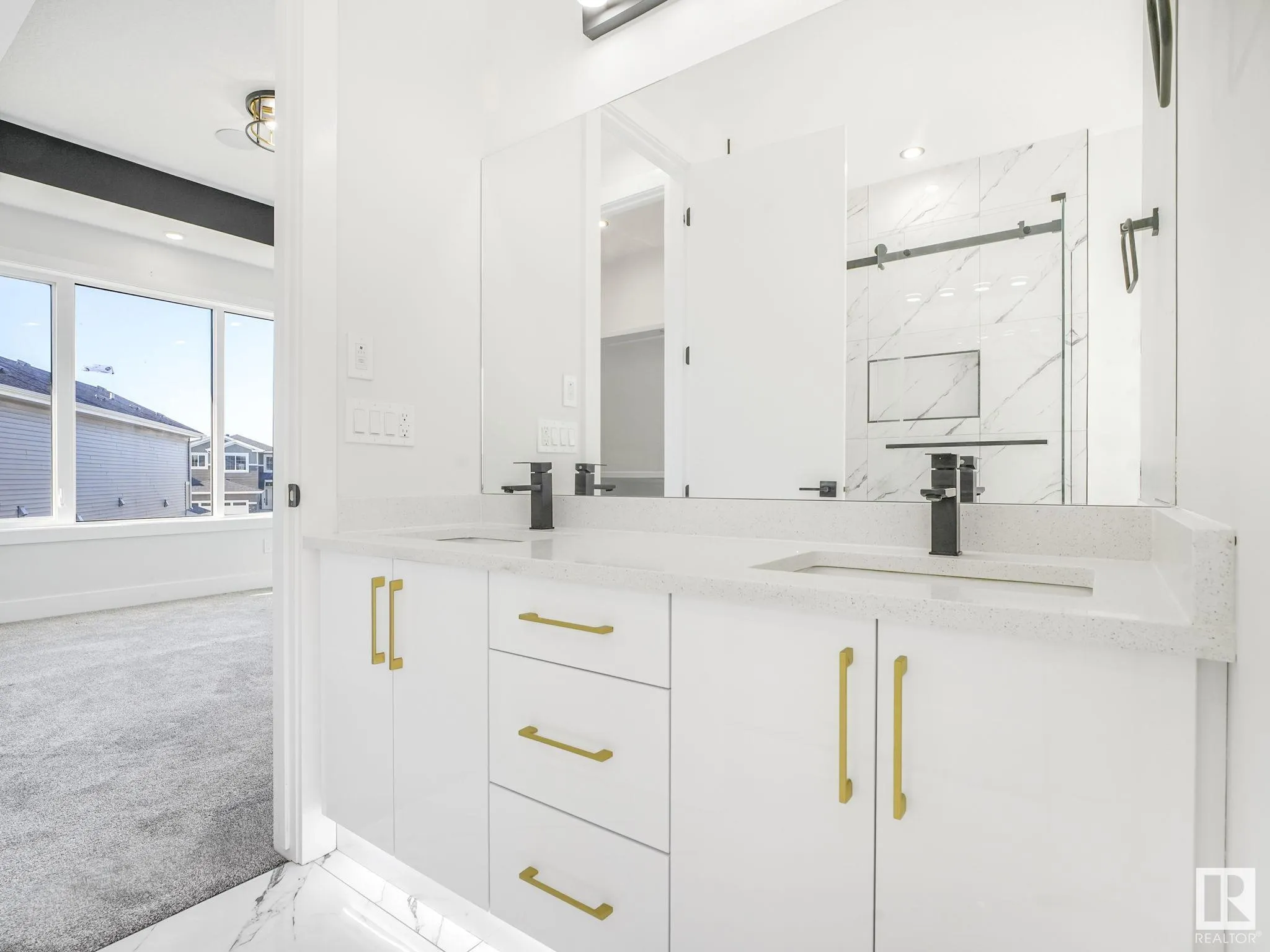 5804 SOLEIL Boulevard