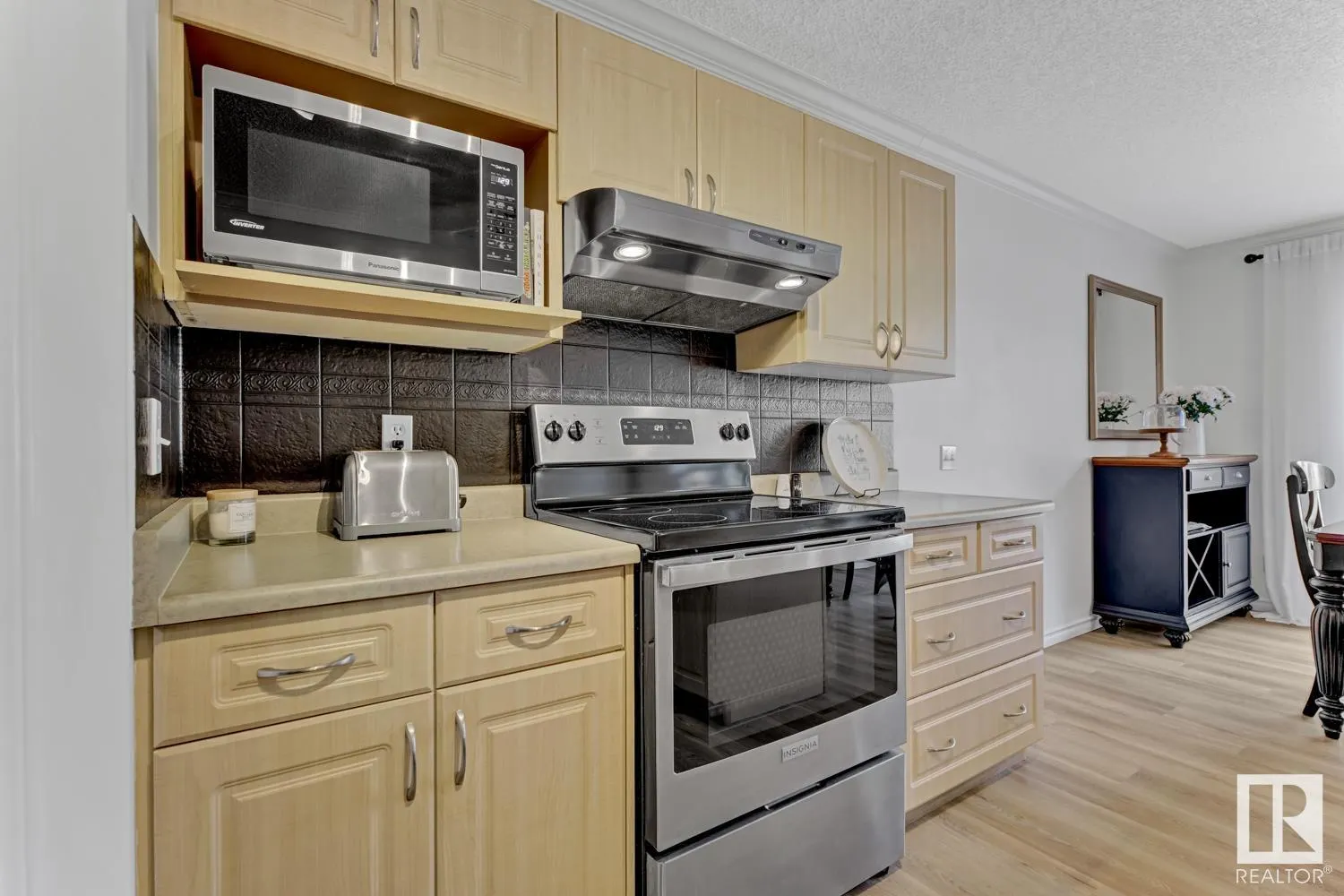 8 LAKEWOOD Cove