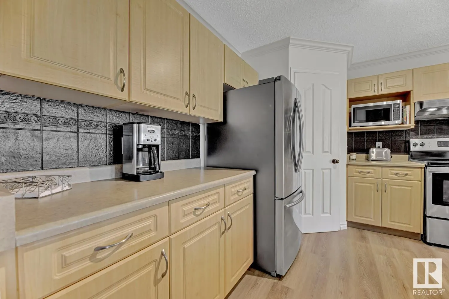 8 LAKEWOOD Cove