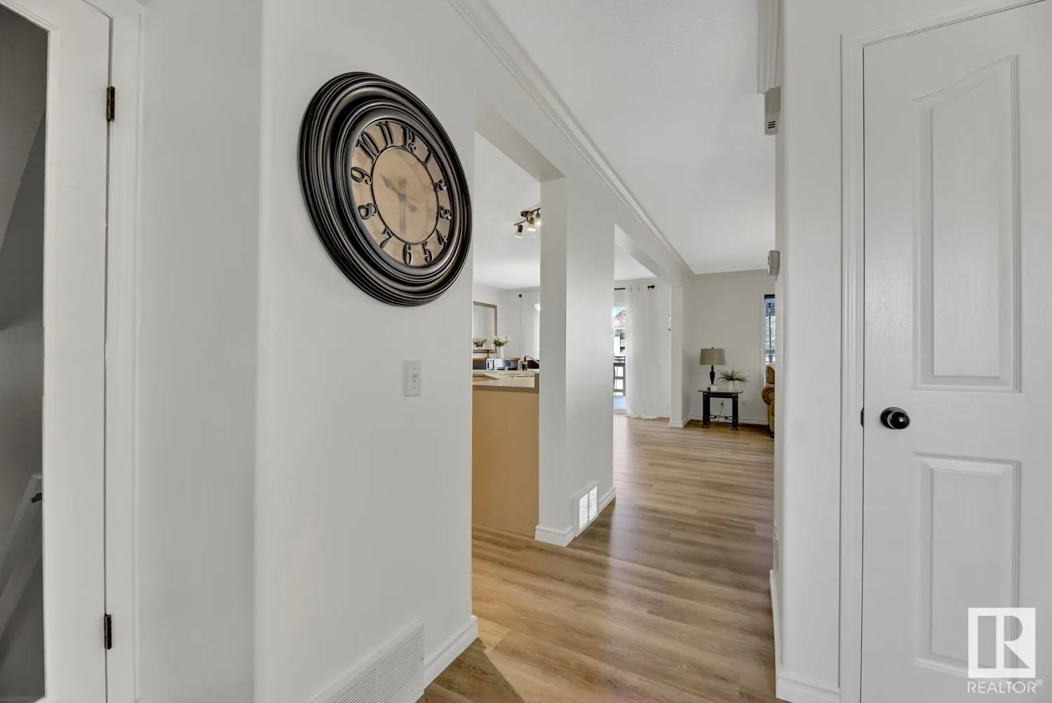 8 LAKEWOOD Cove