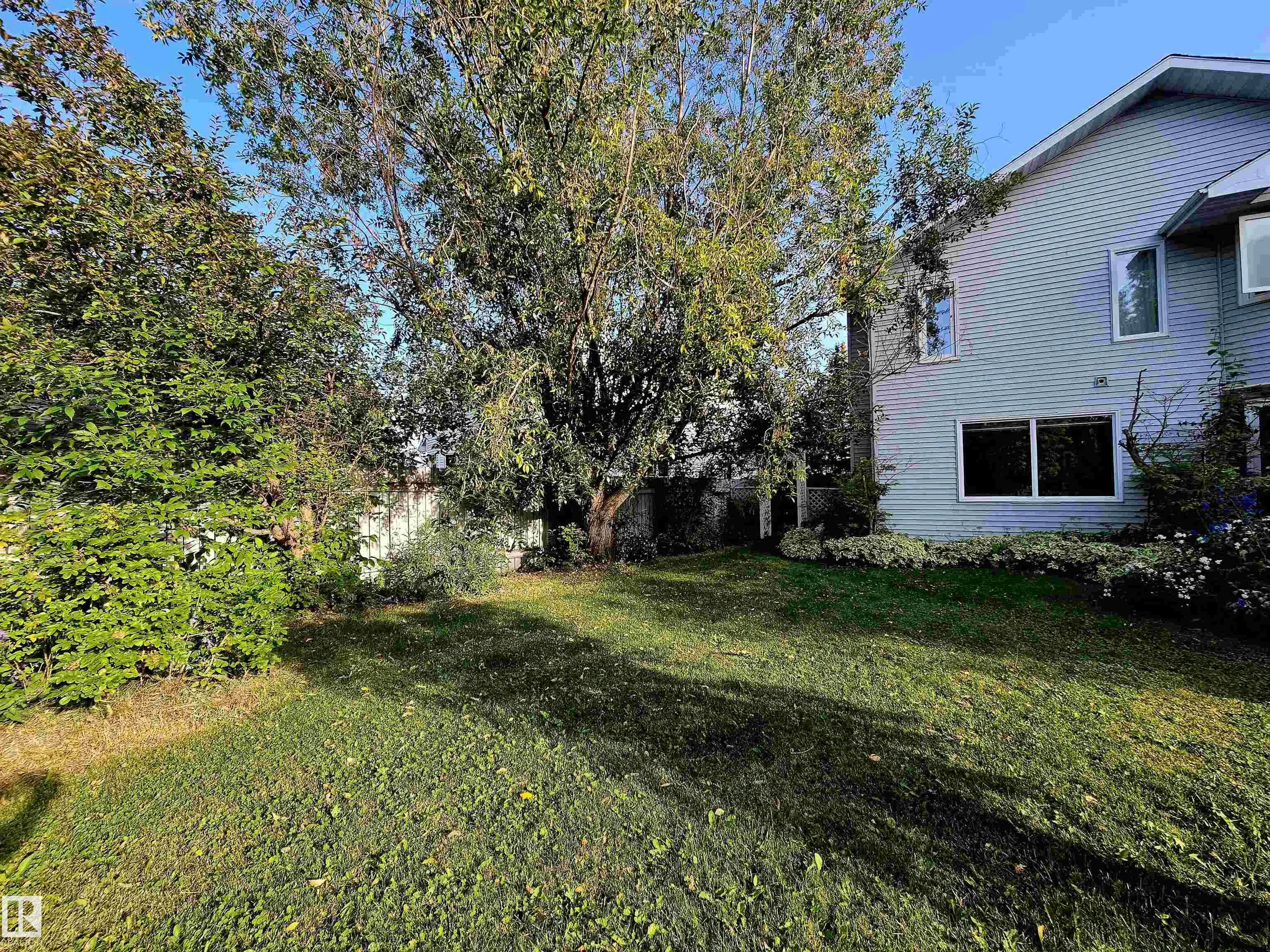 122 GLENCOE Boulevard