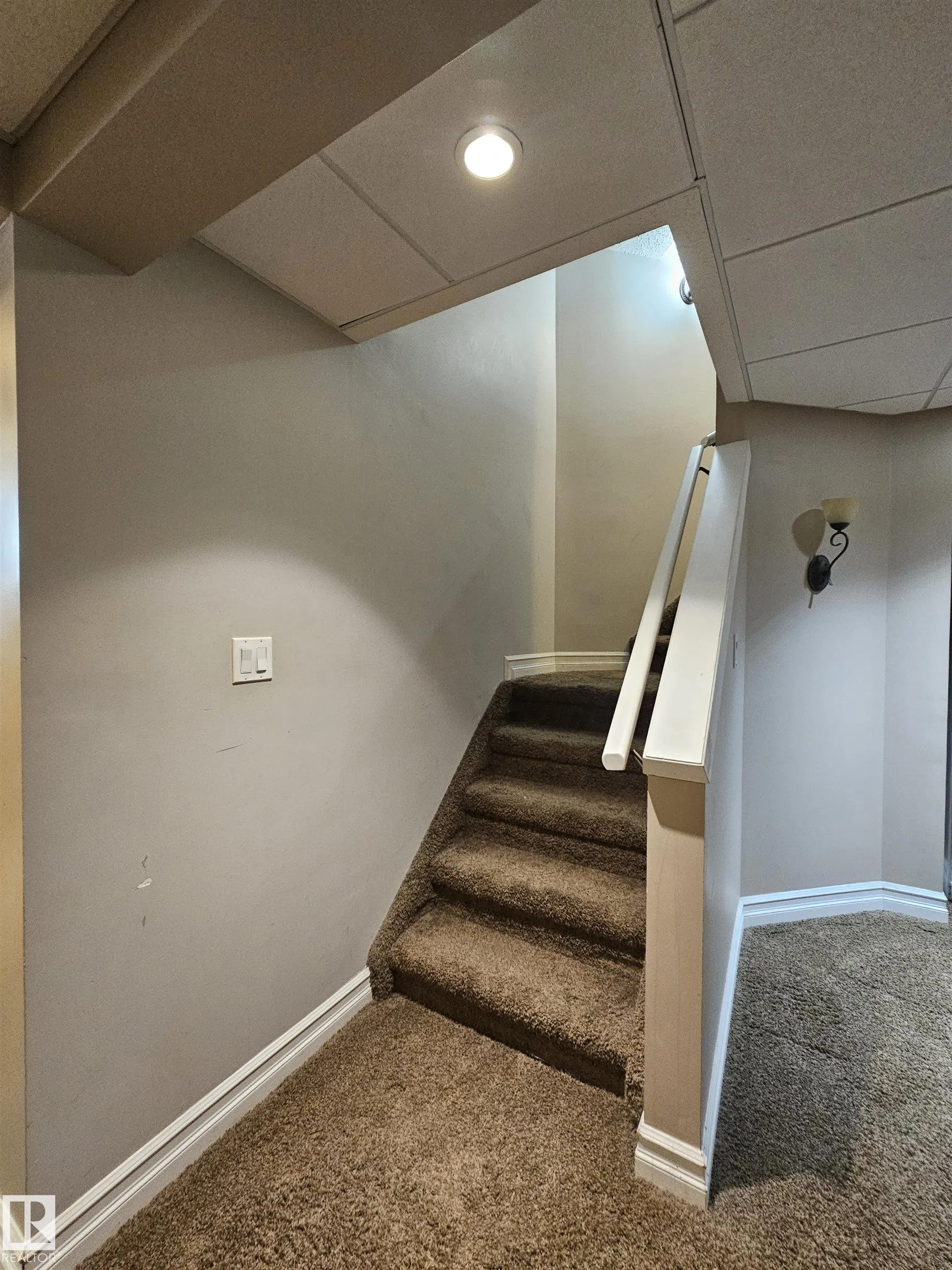 122 GLENCOE Boulevard