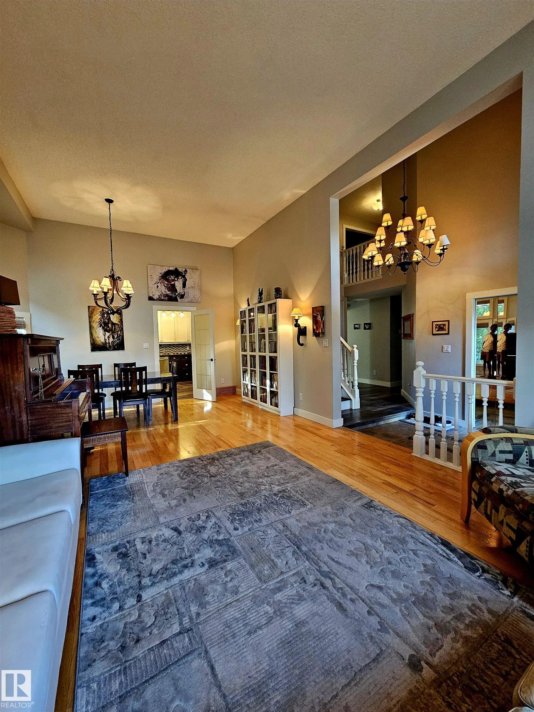 122 GLENCOE Boulevard