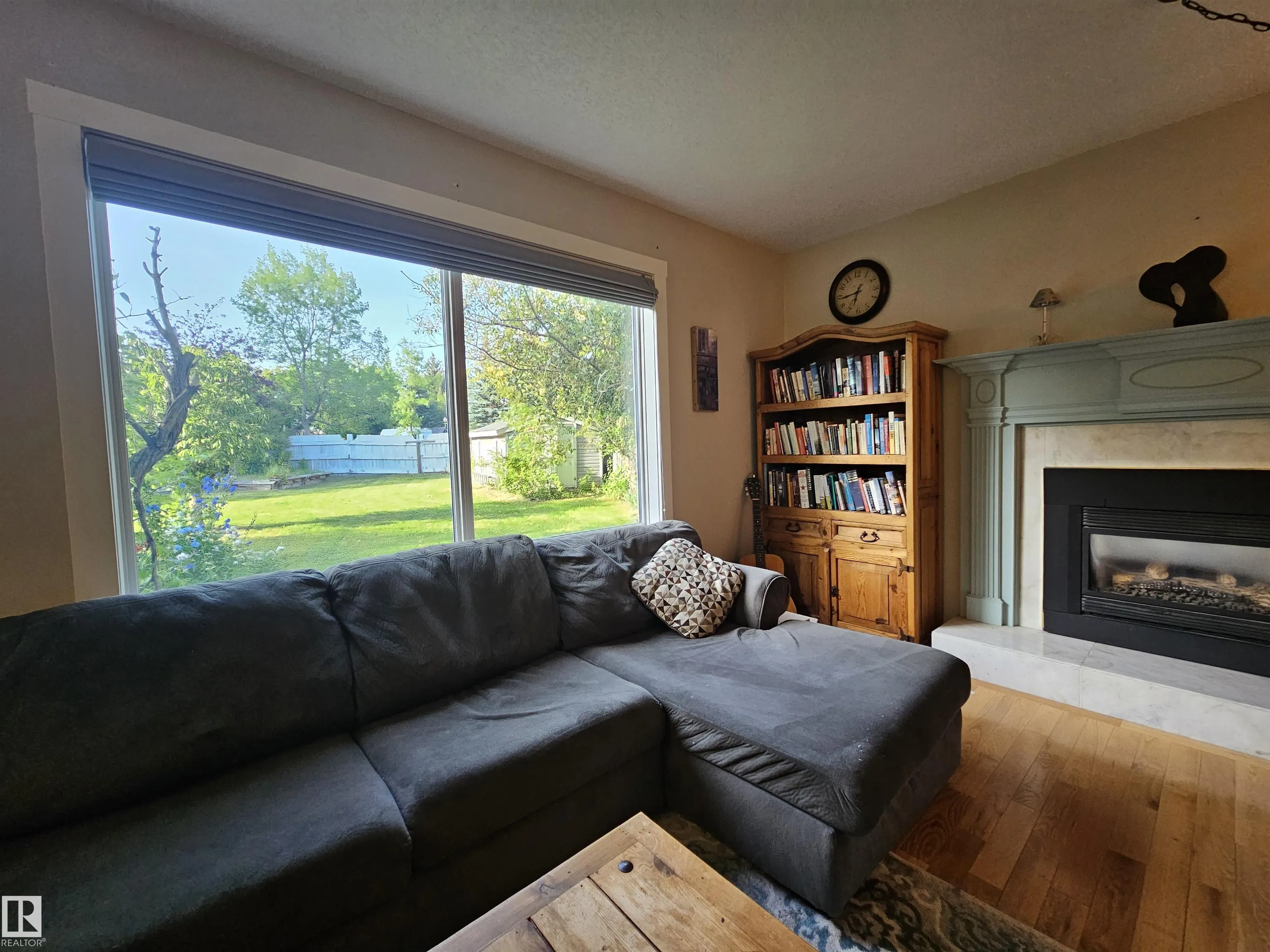 122 GLENCOE Boulevard