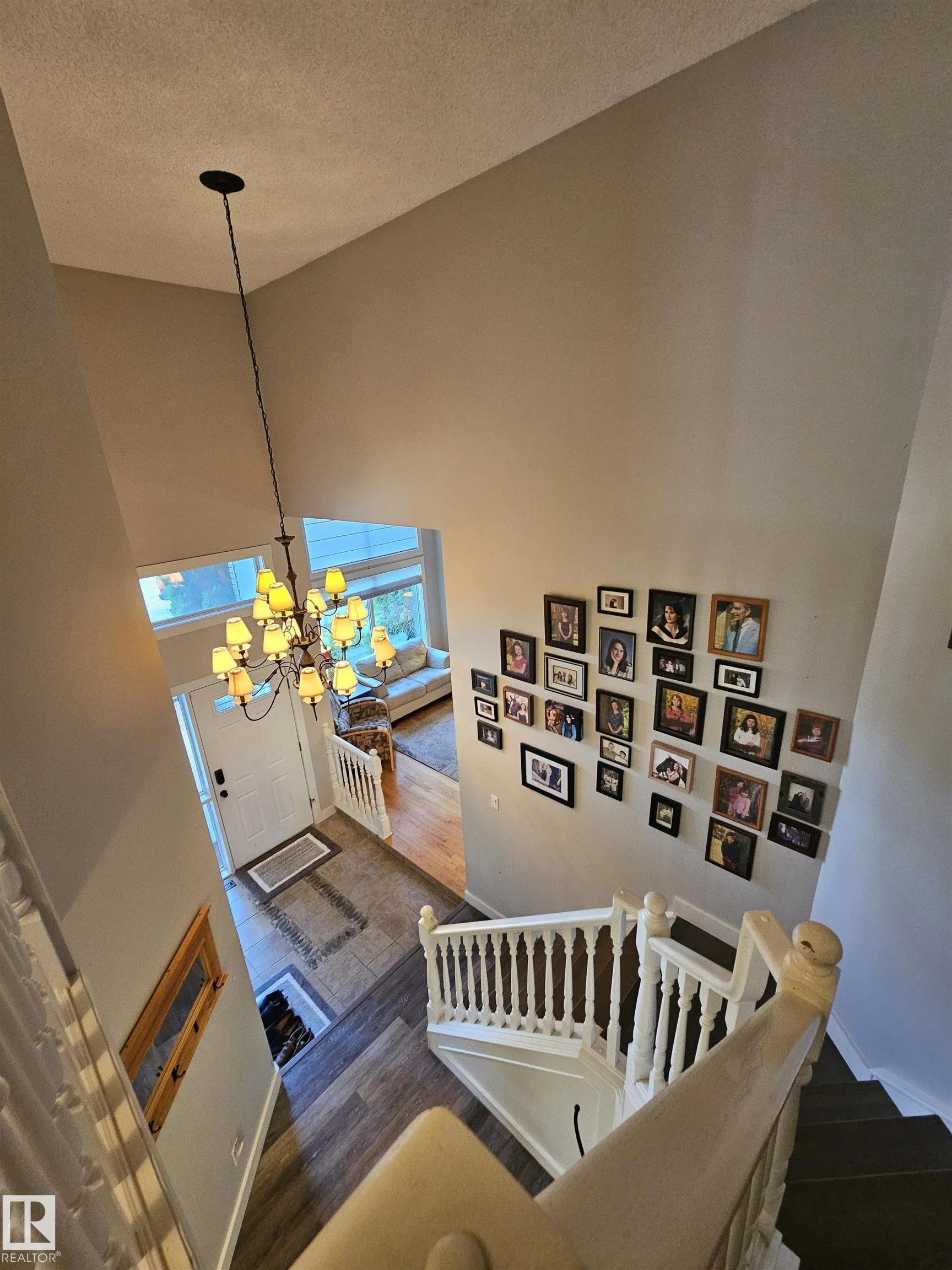 122 GLENCOE Boulevard