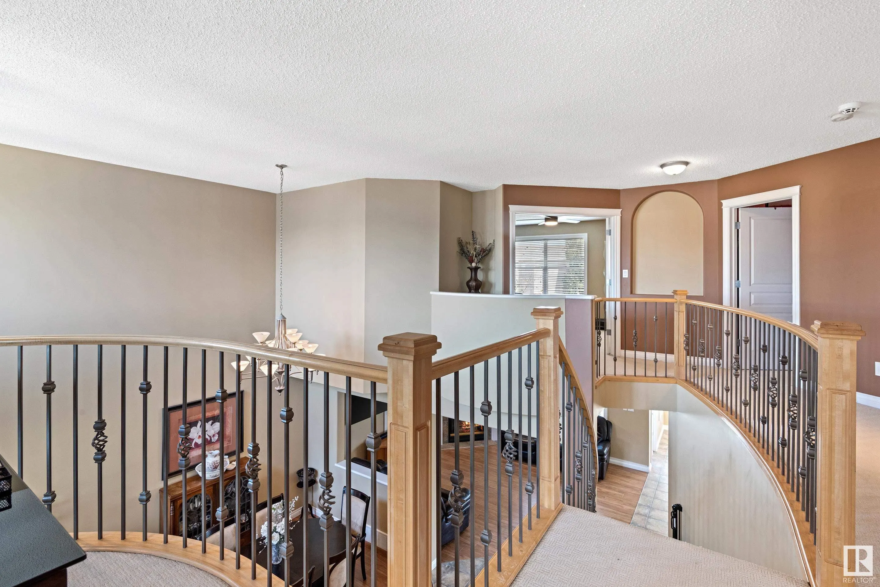 356 CALDERON Crescent