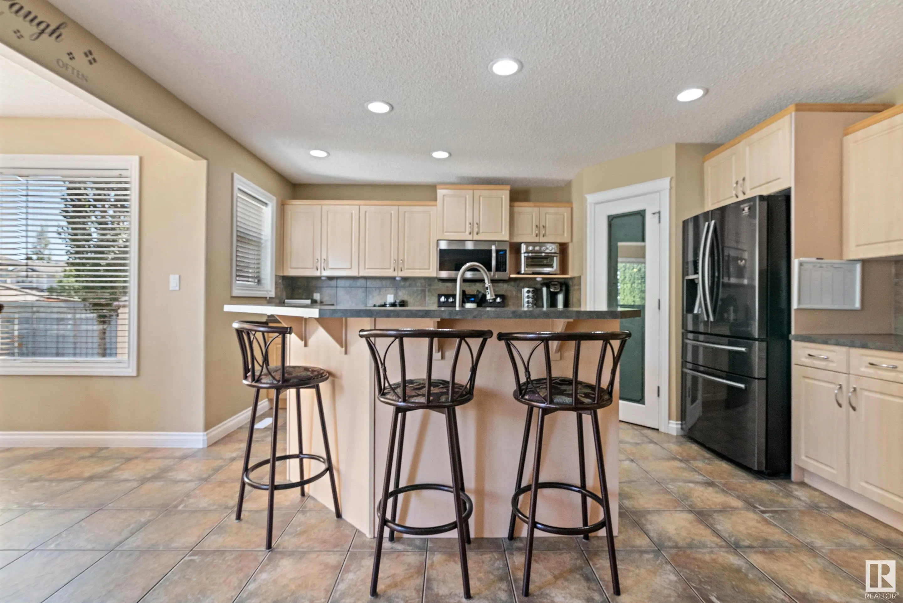 356 CALDERON Crescent