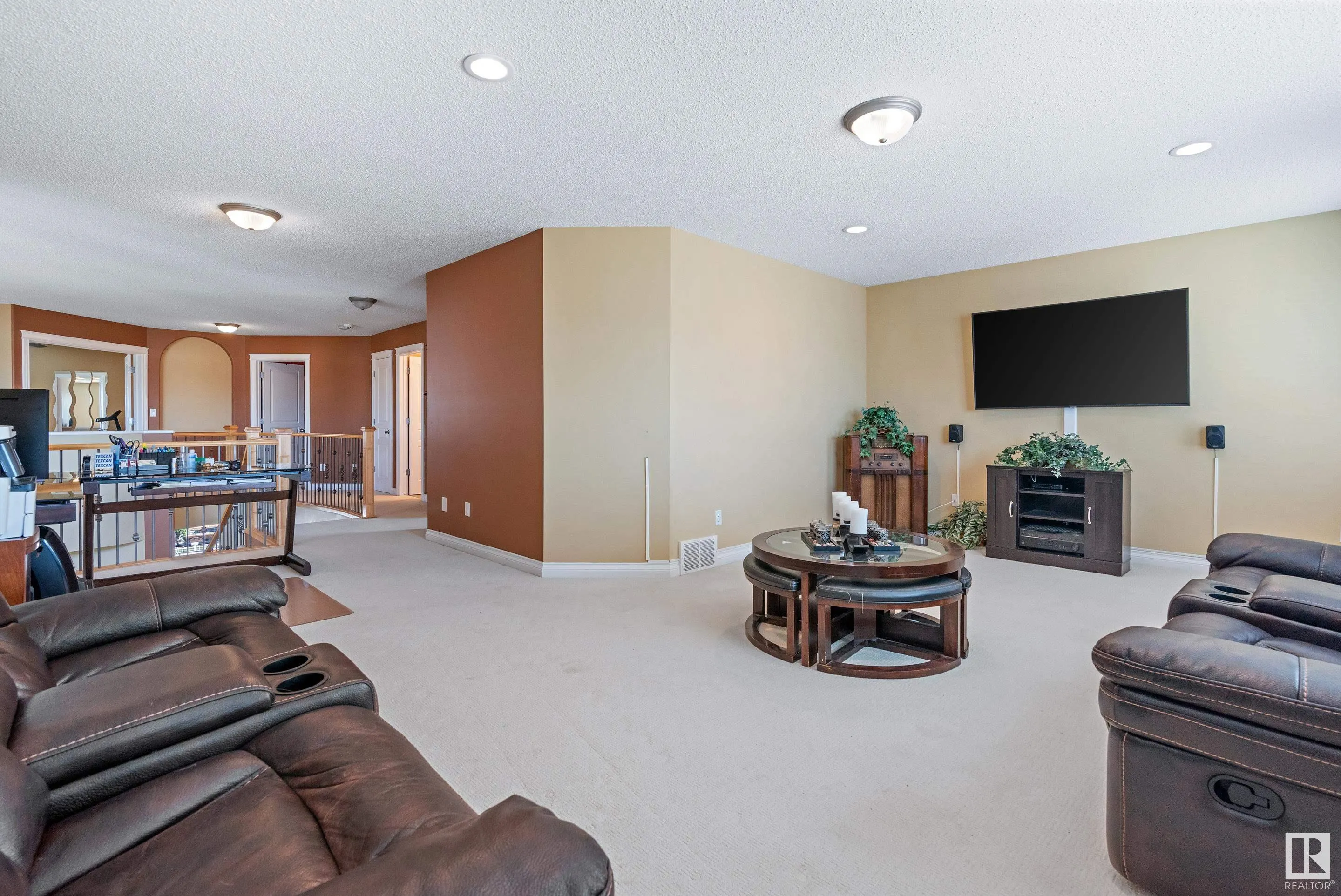 356 CALDERON Crescent