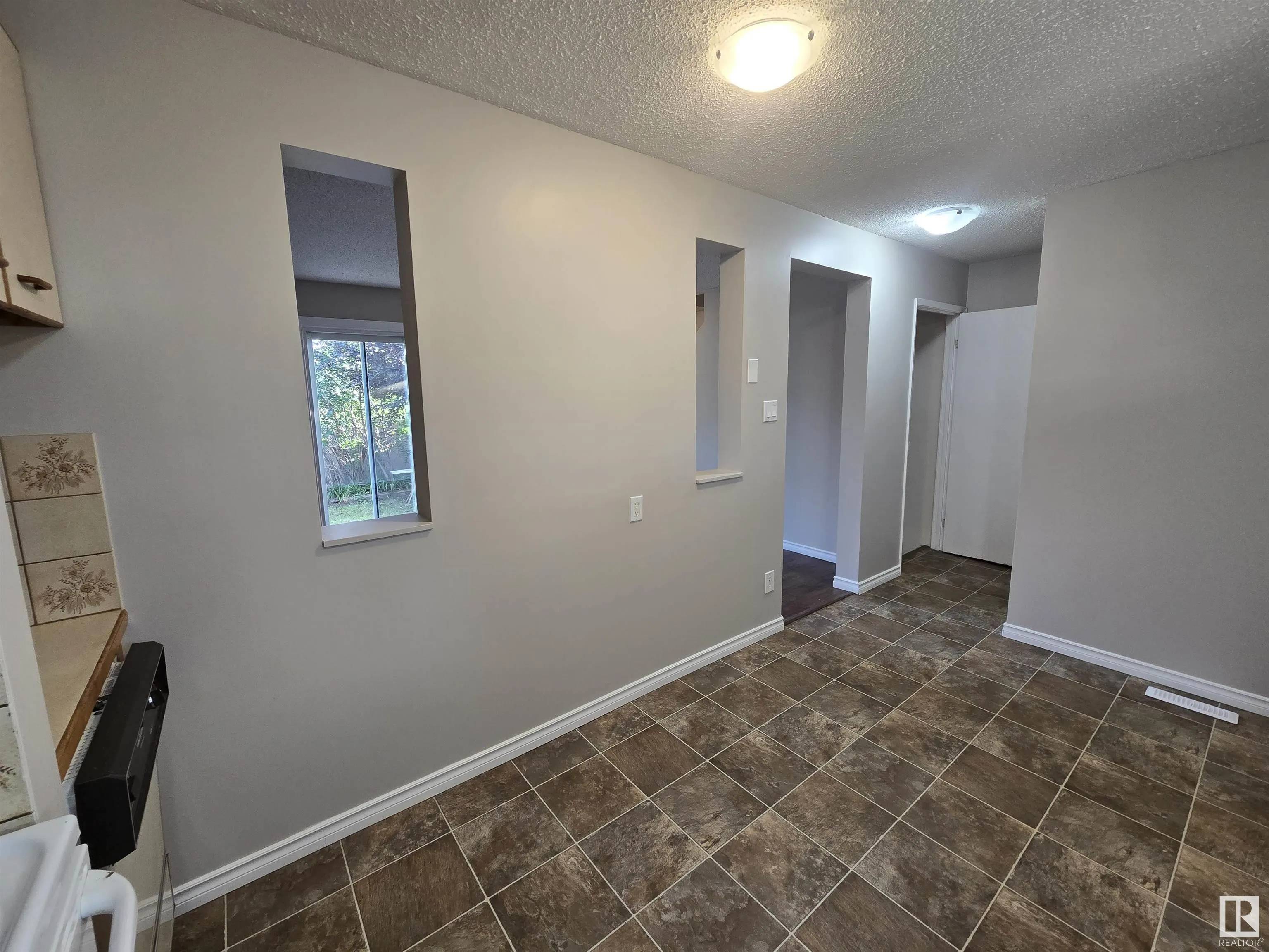 137 Habitat Crescent