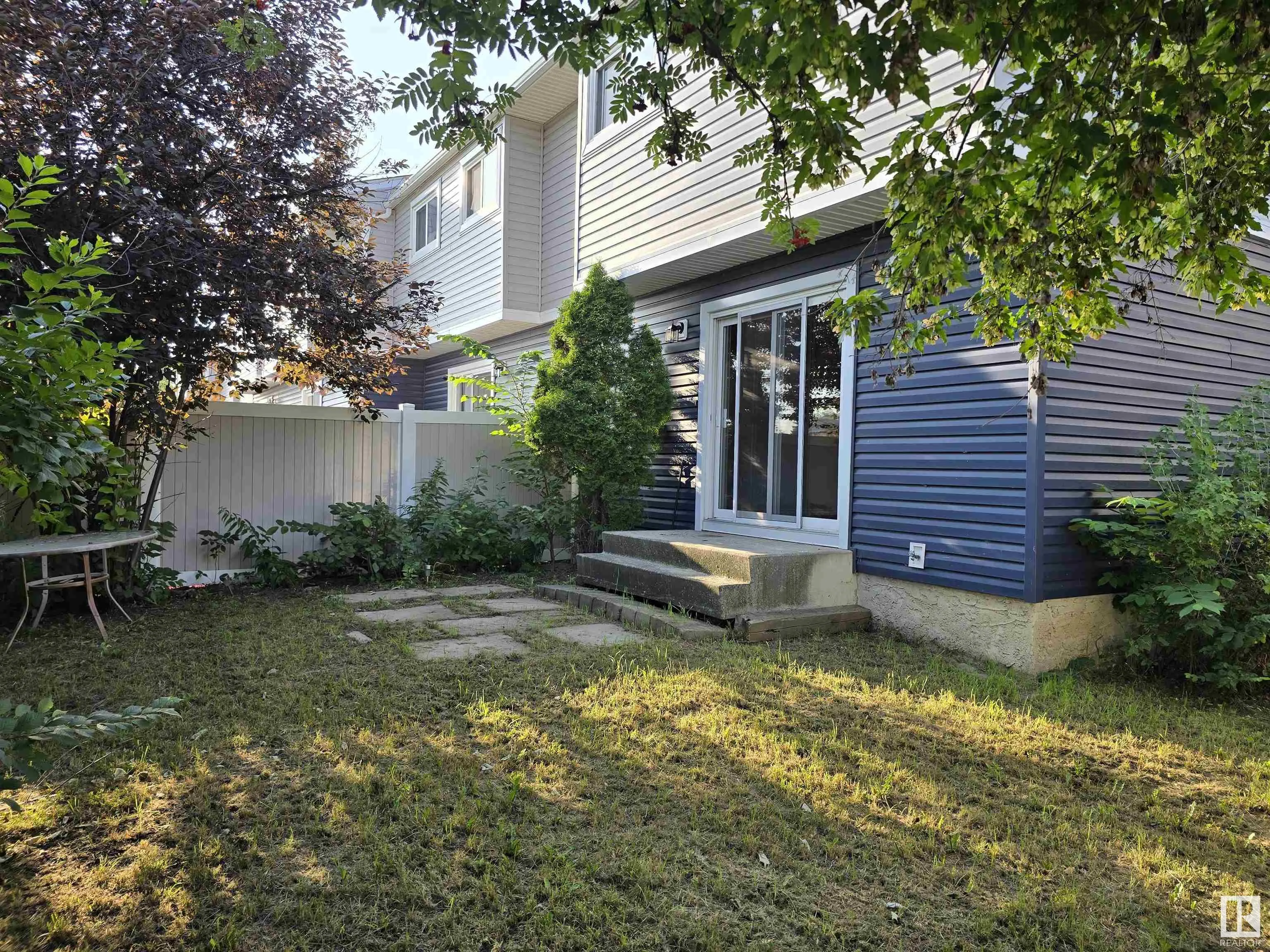 137 Habitat Crescent