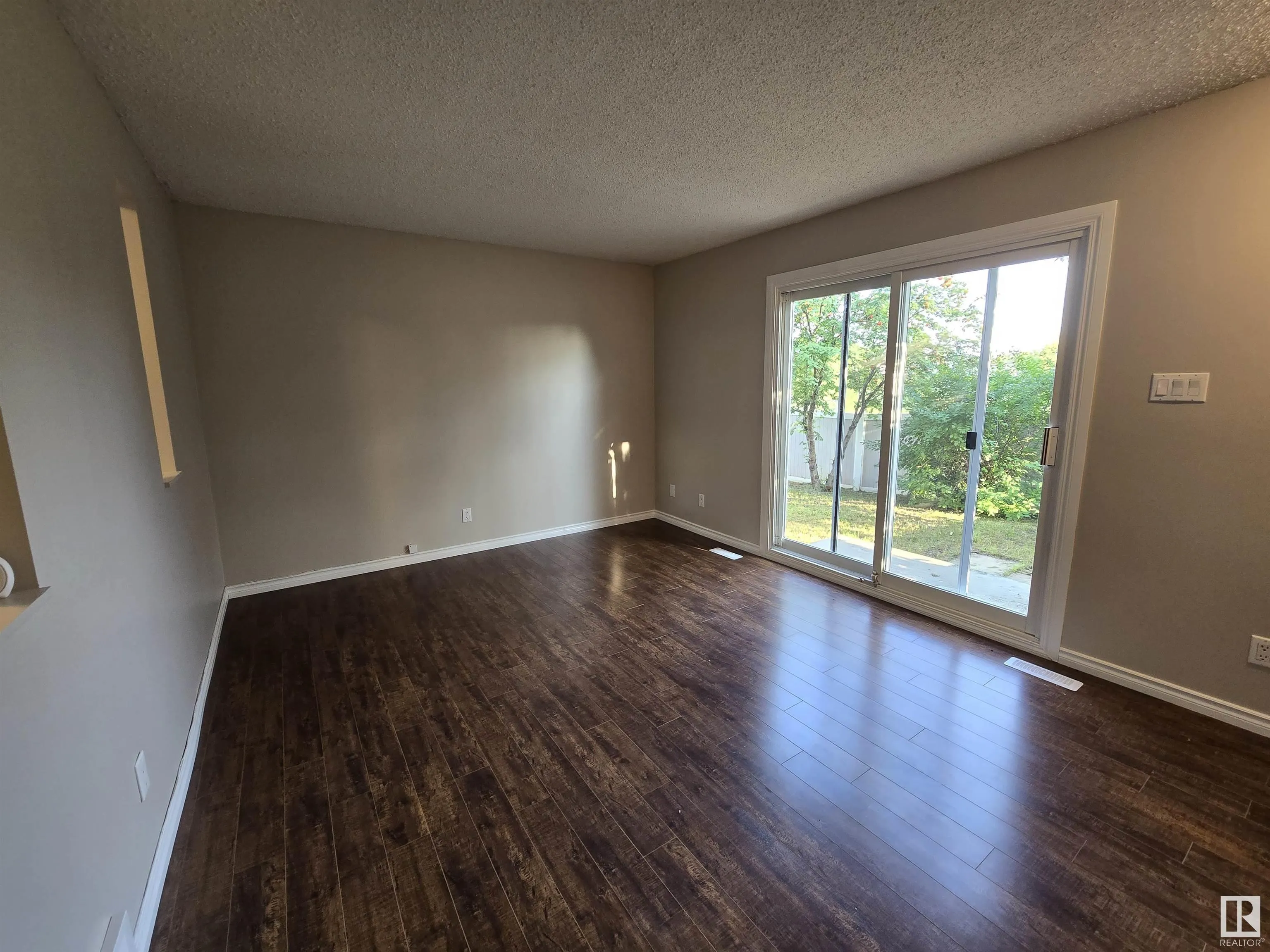137 Habitat Crescent